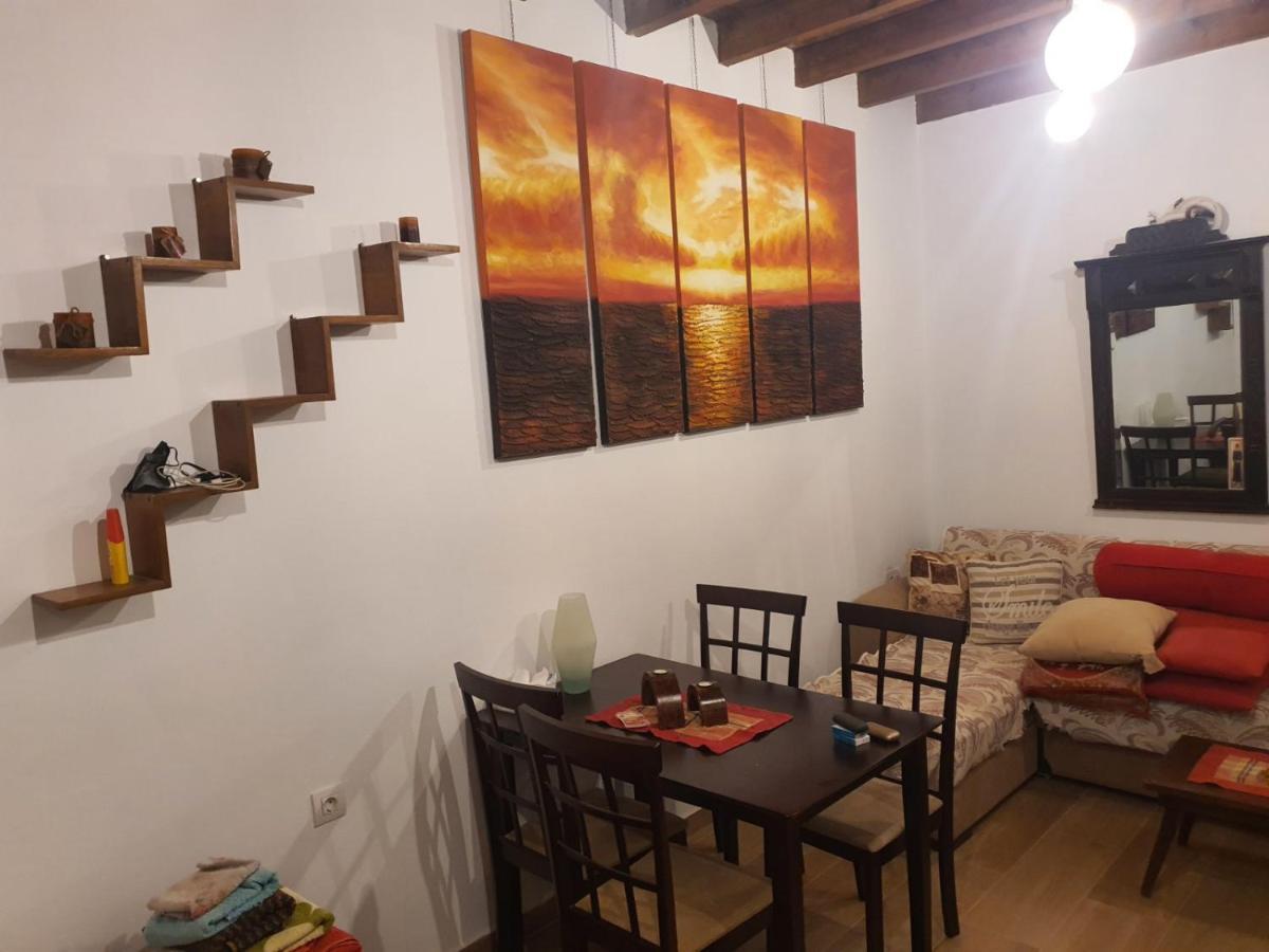 Moscha's View House * Lipsi
