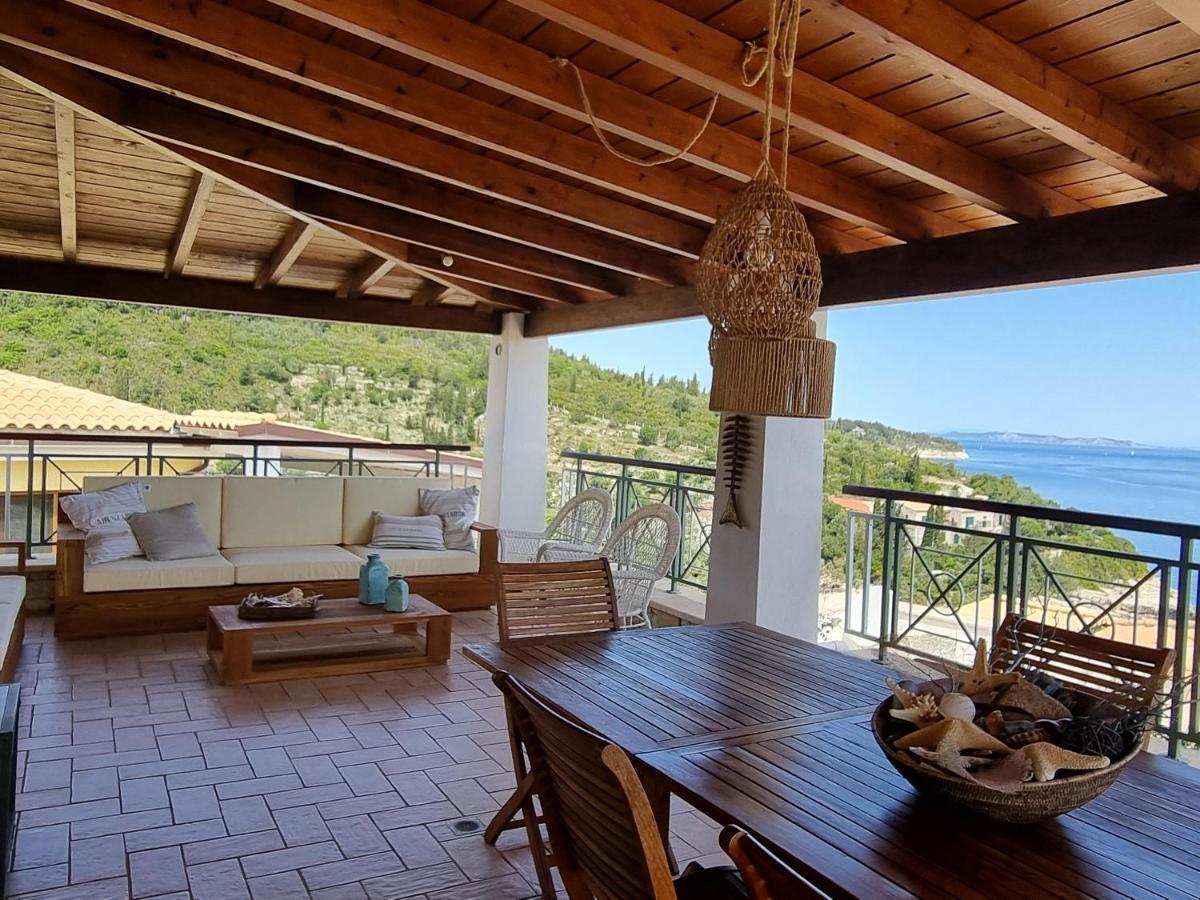 Villa Paxos