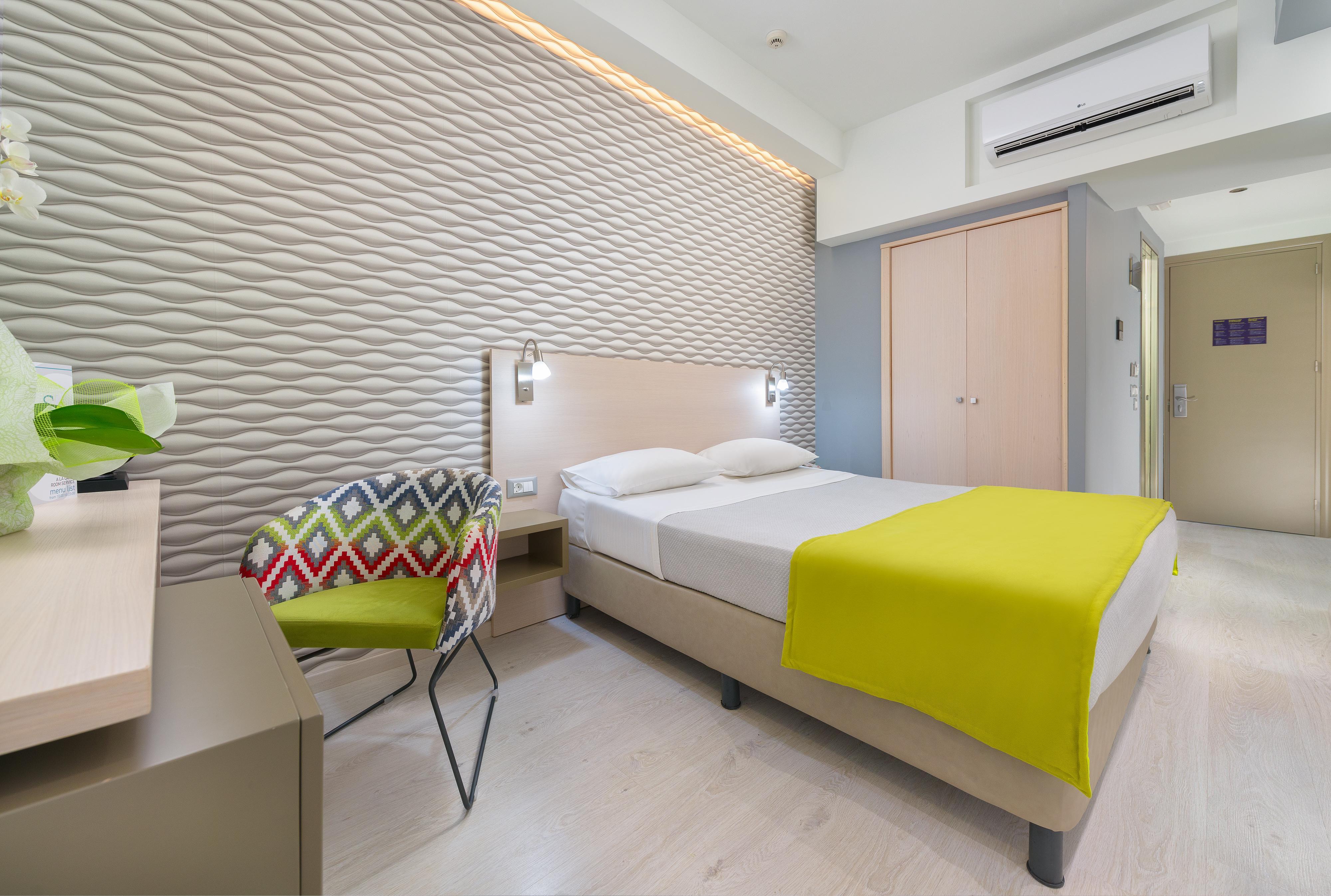 Hotel Semiramis 4*