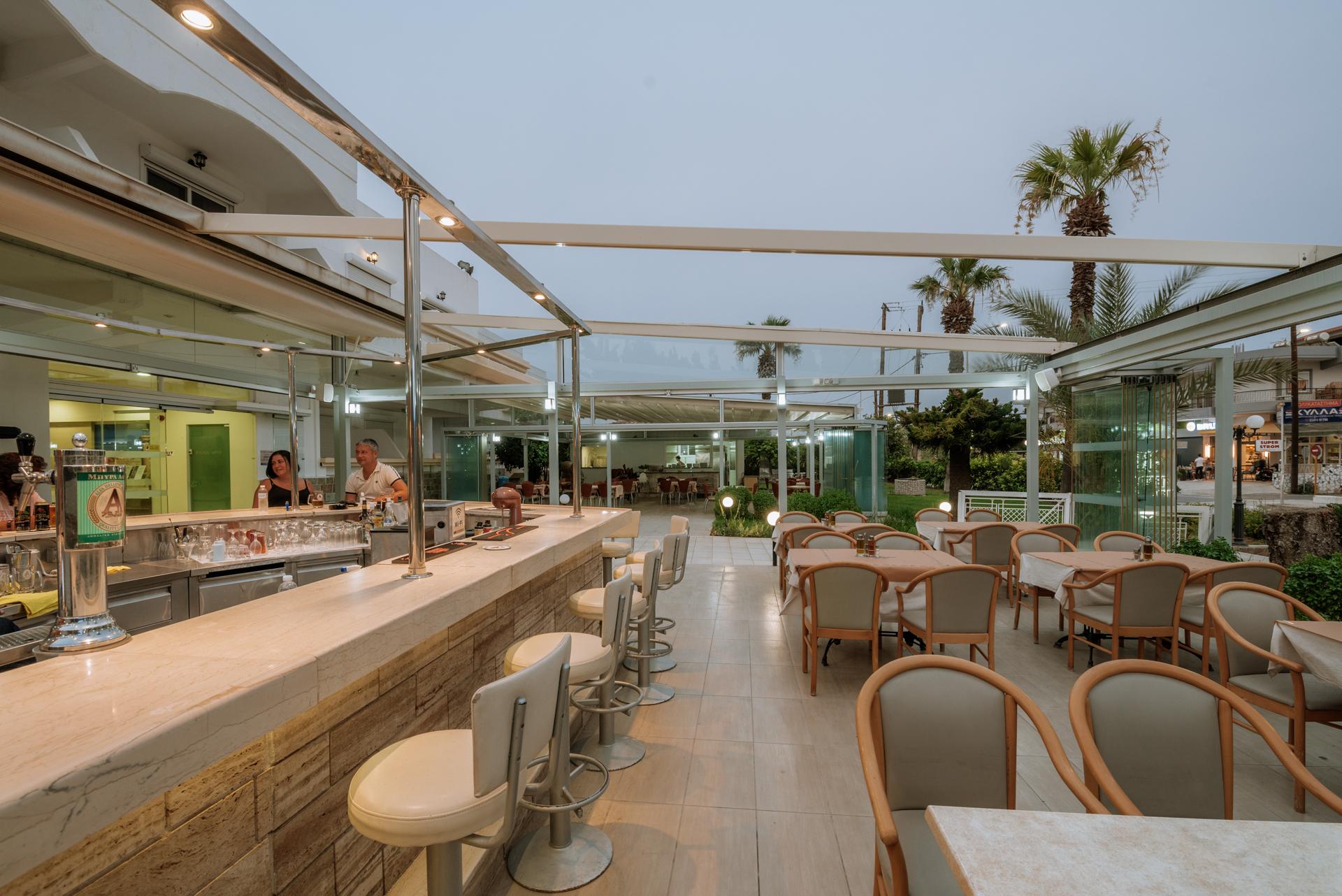 Aparthotel Paleos