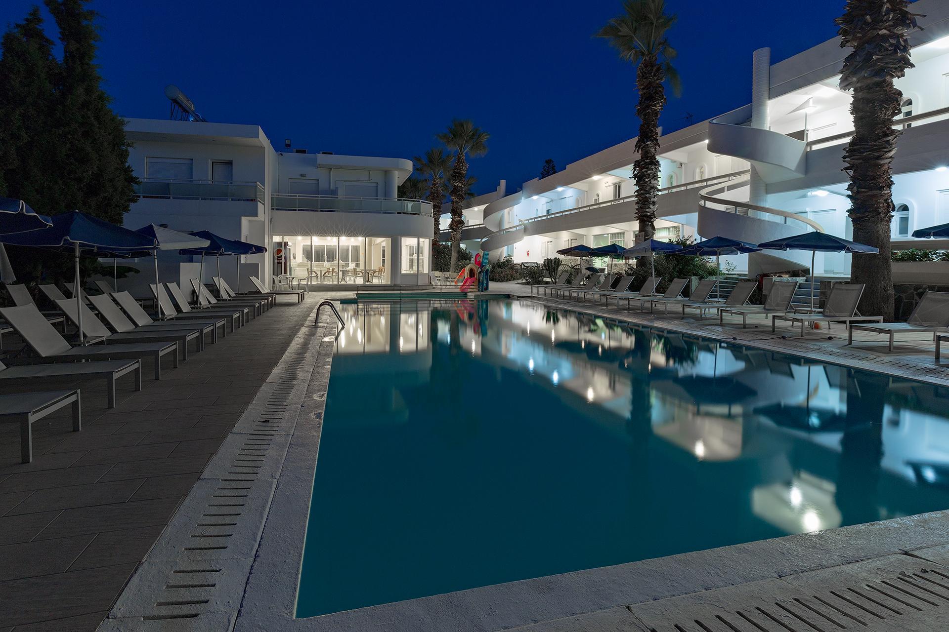 Paleos Aparthotel 3*