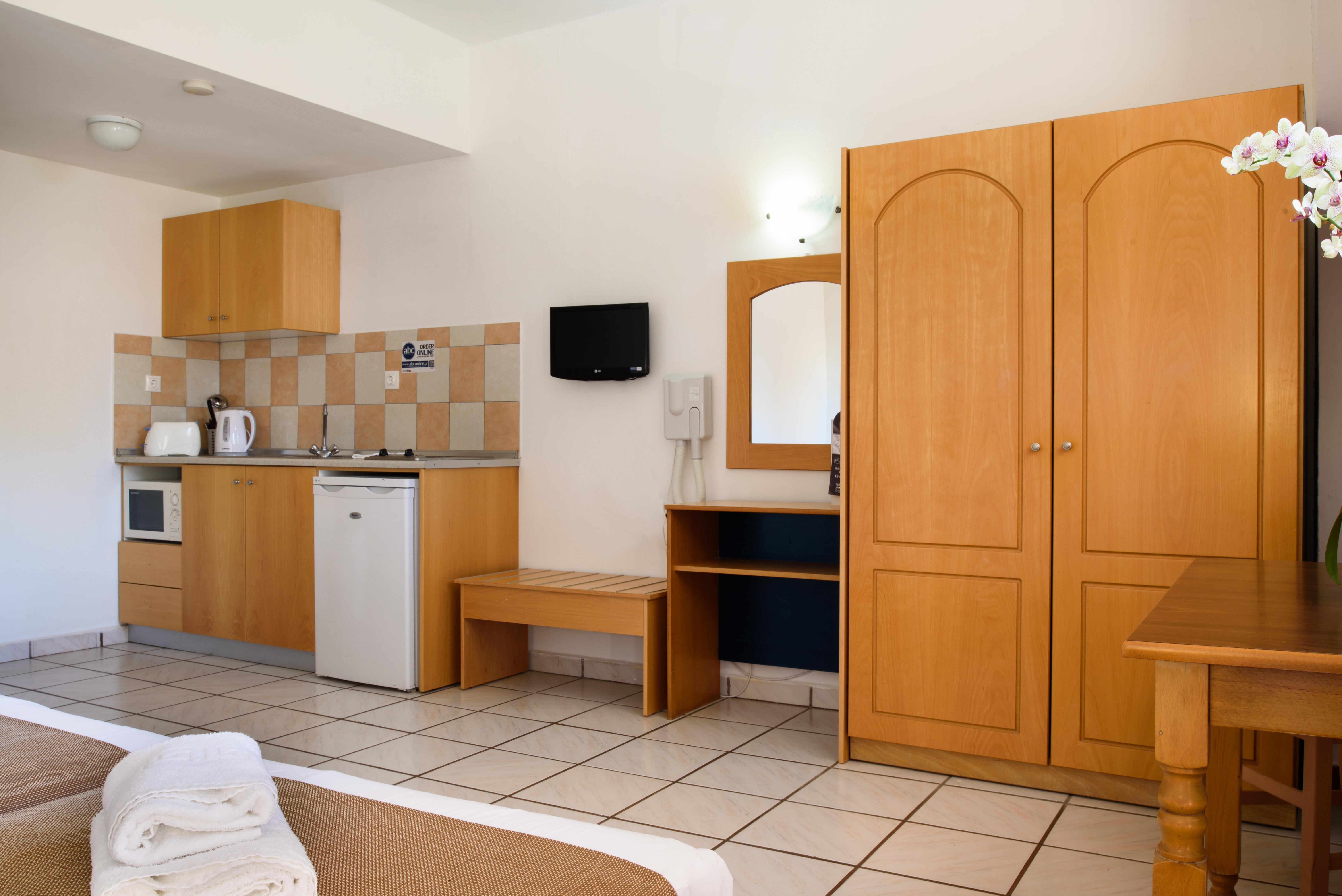 Pefkos Village 3*