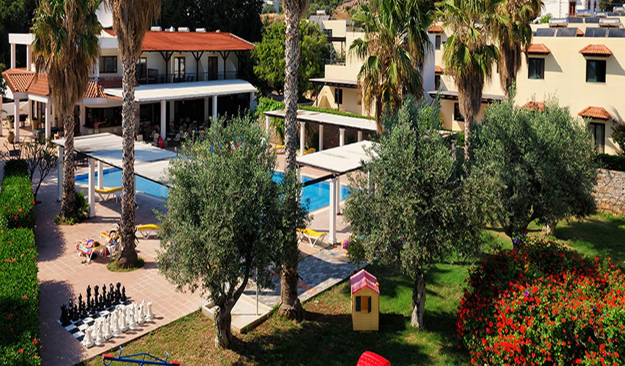 Aparthotel Pefkos Village
