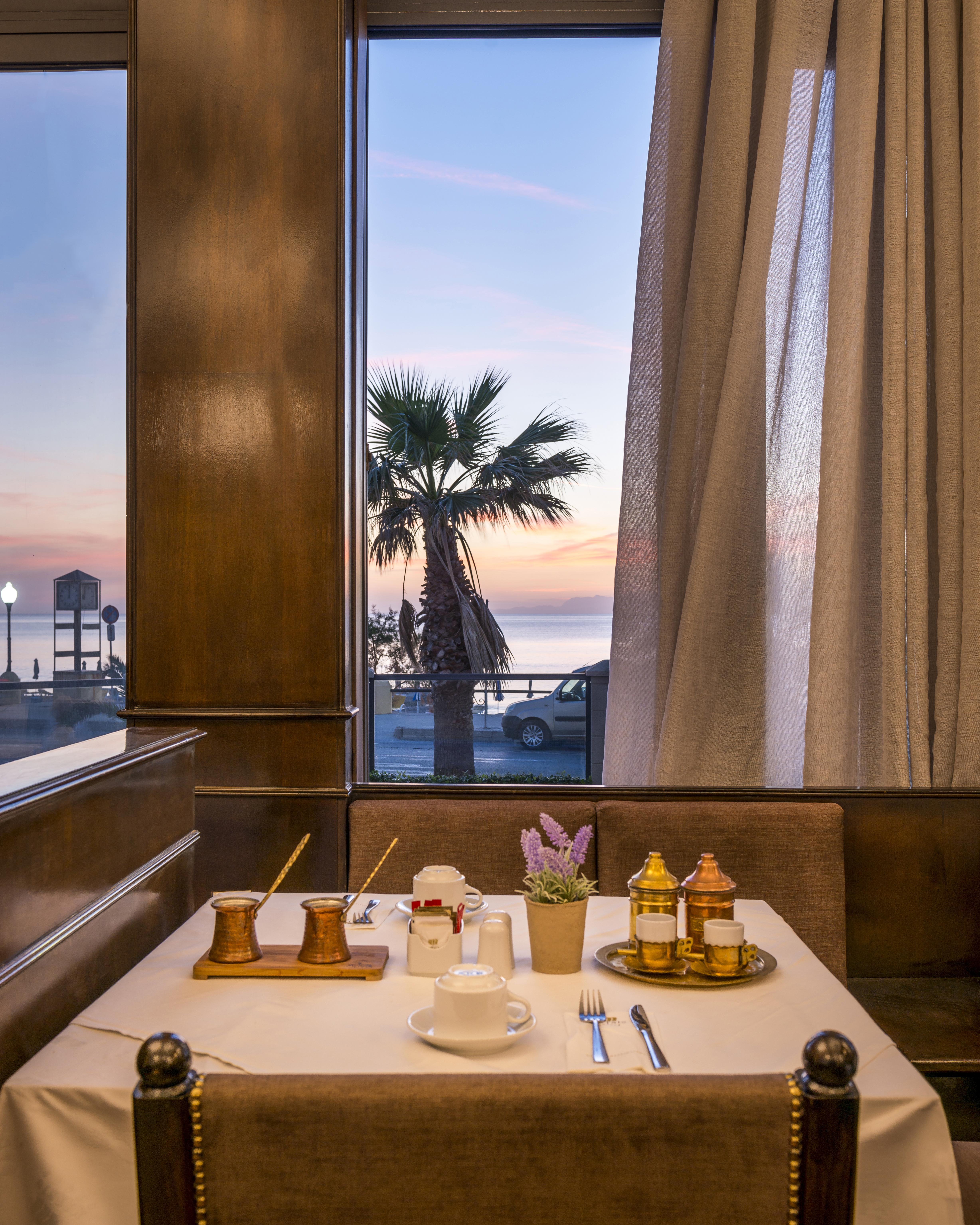 Mitsis La Hotel