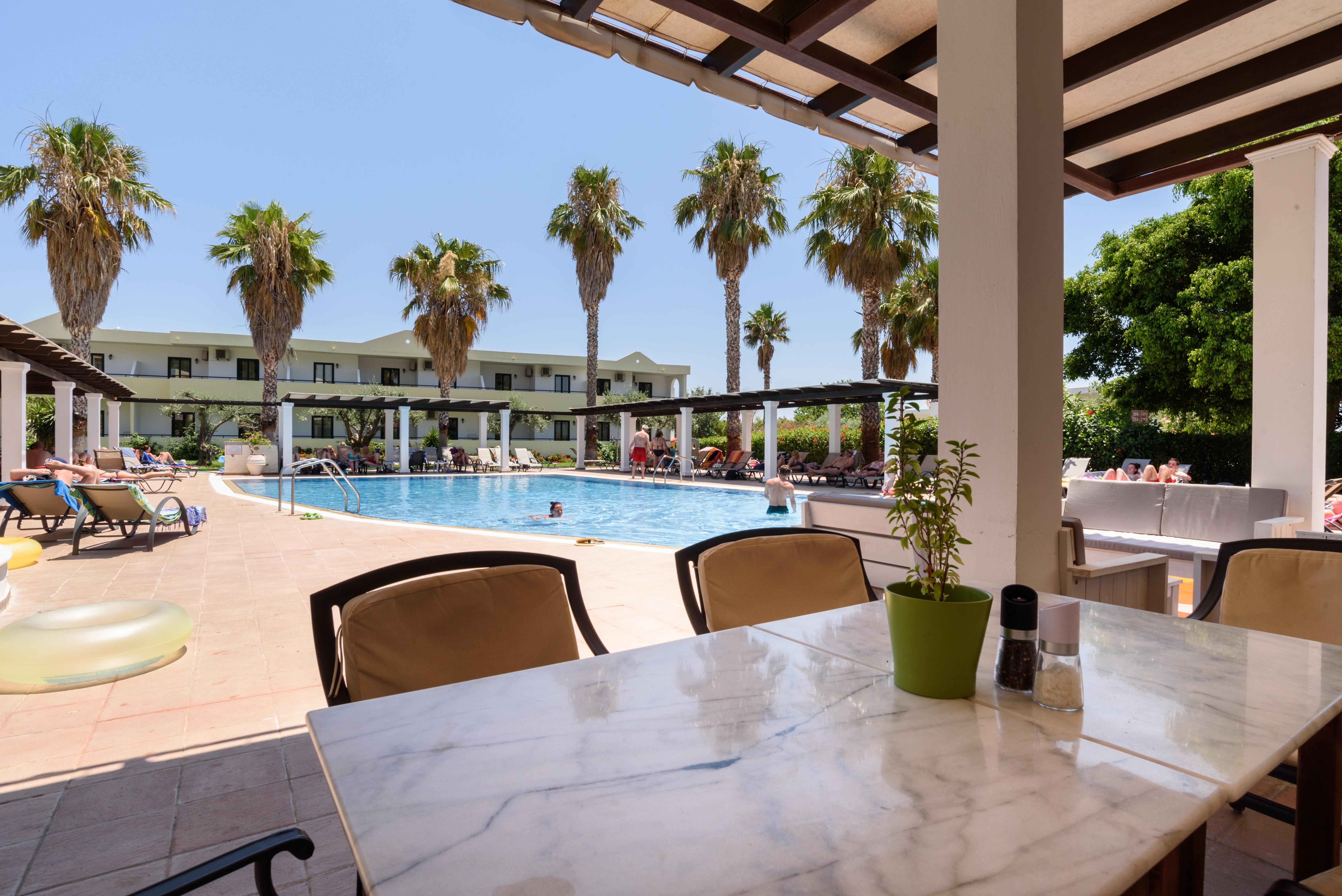 Pefkos Village Aparthotel