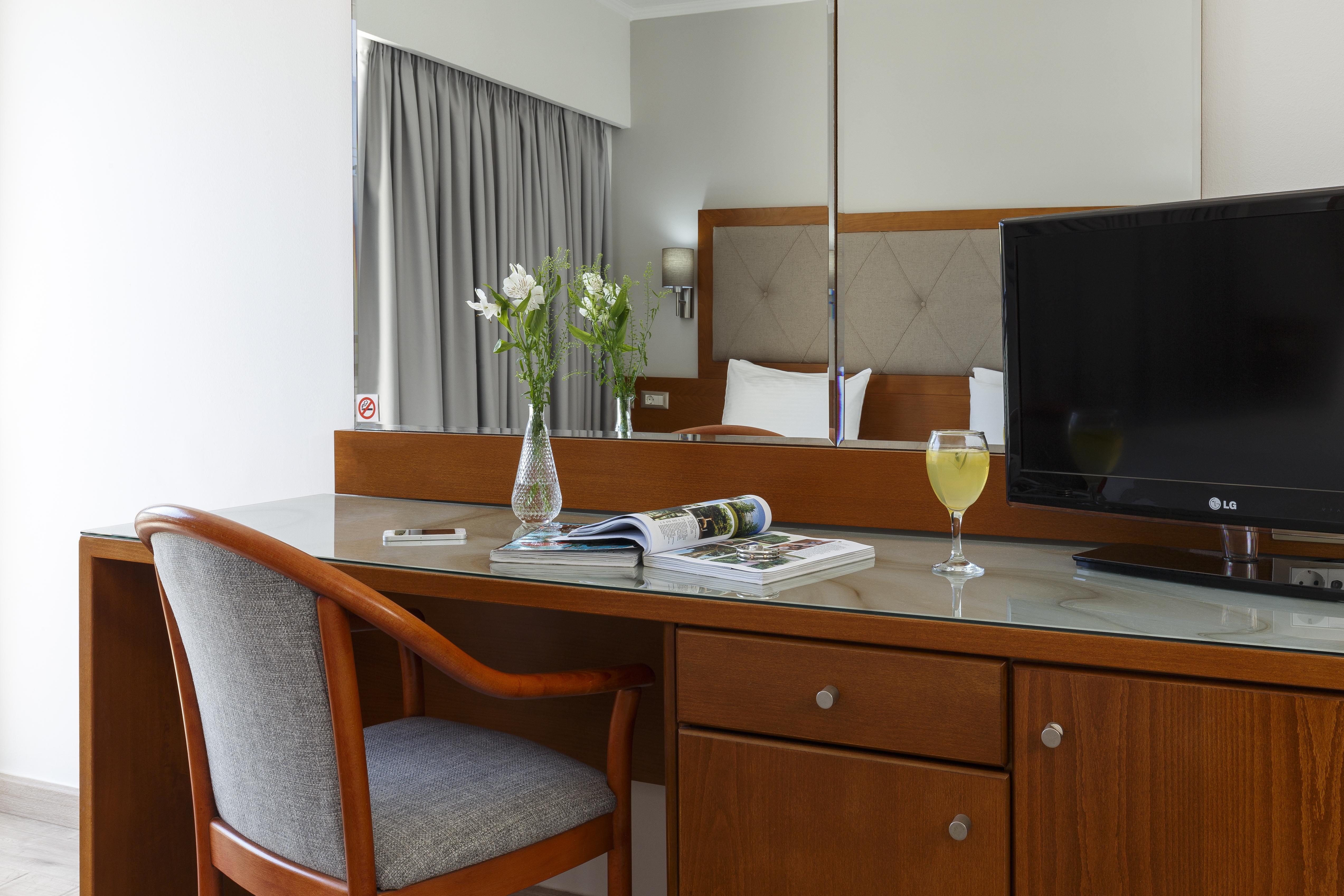 Western Plaza Hotel