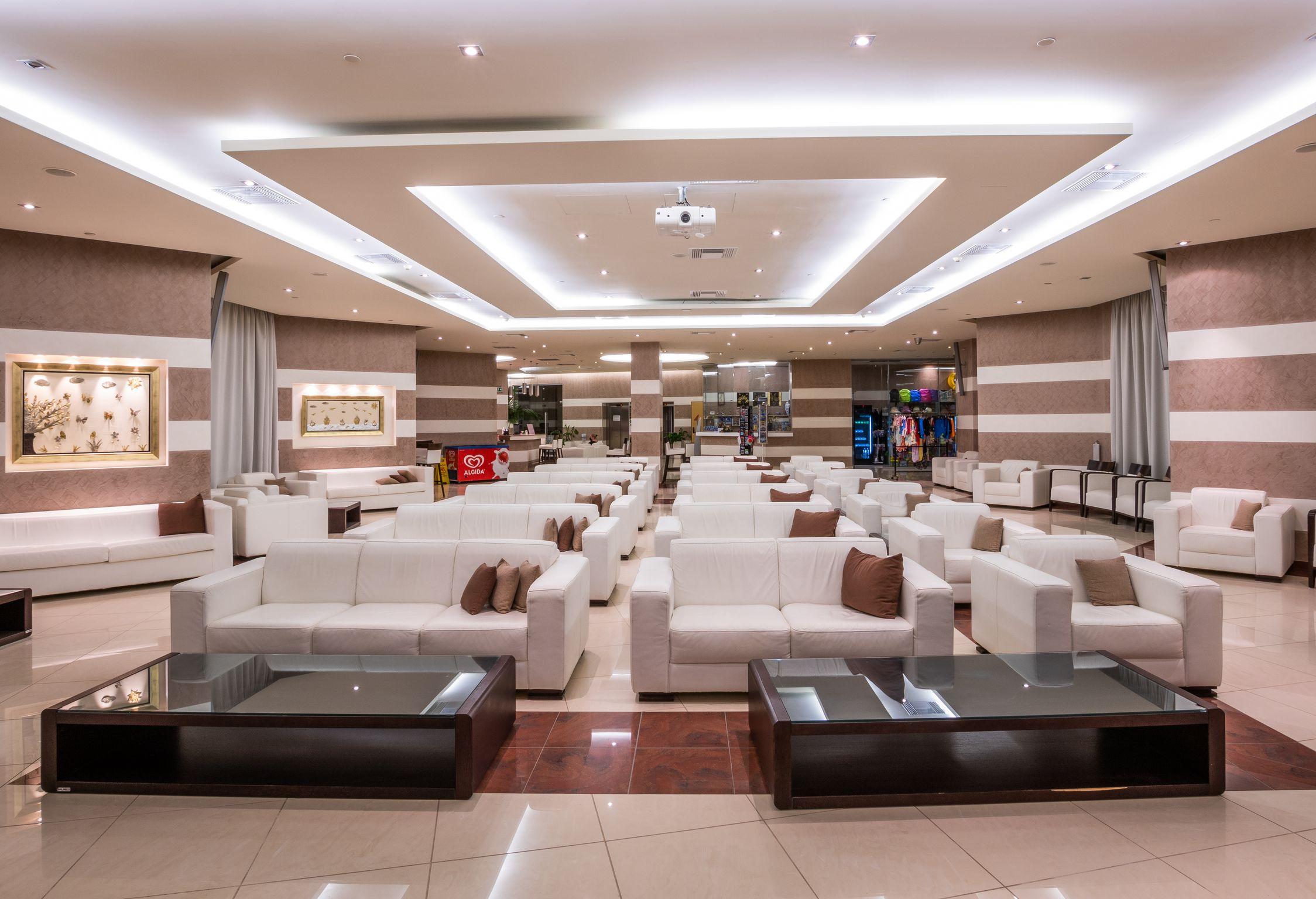Konstantinos Palace Hotel