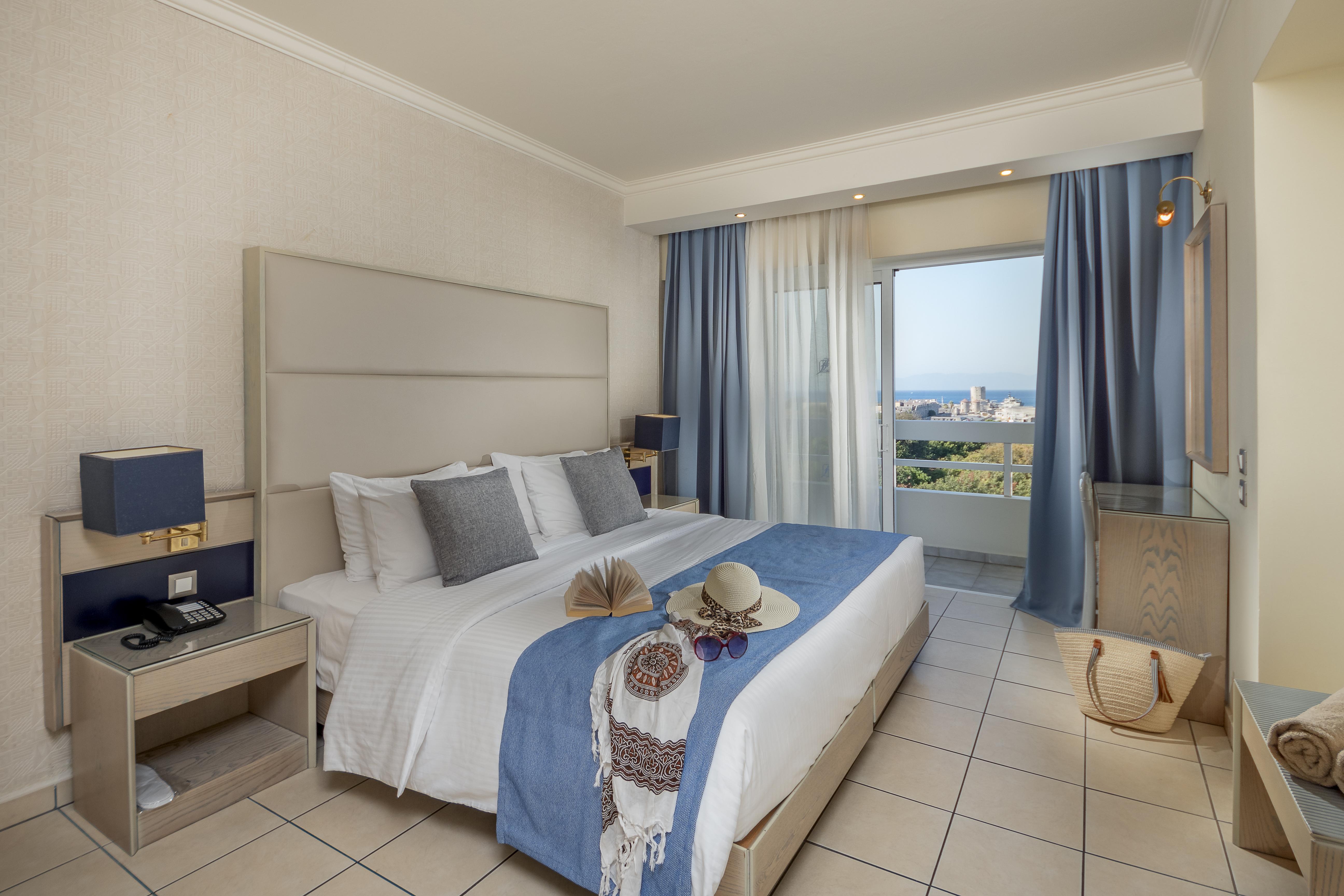 Aparthotel Athineon 4*
