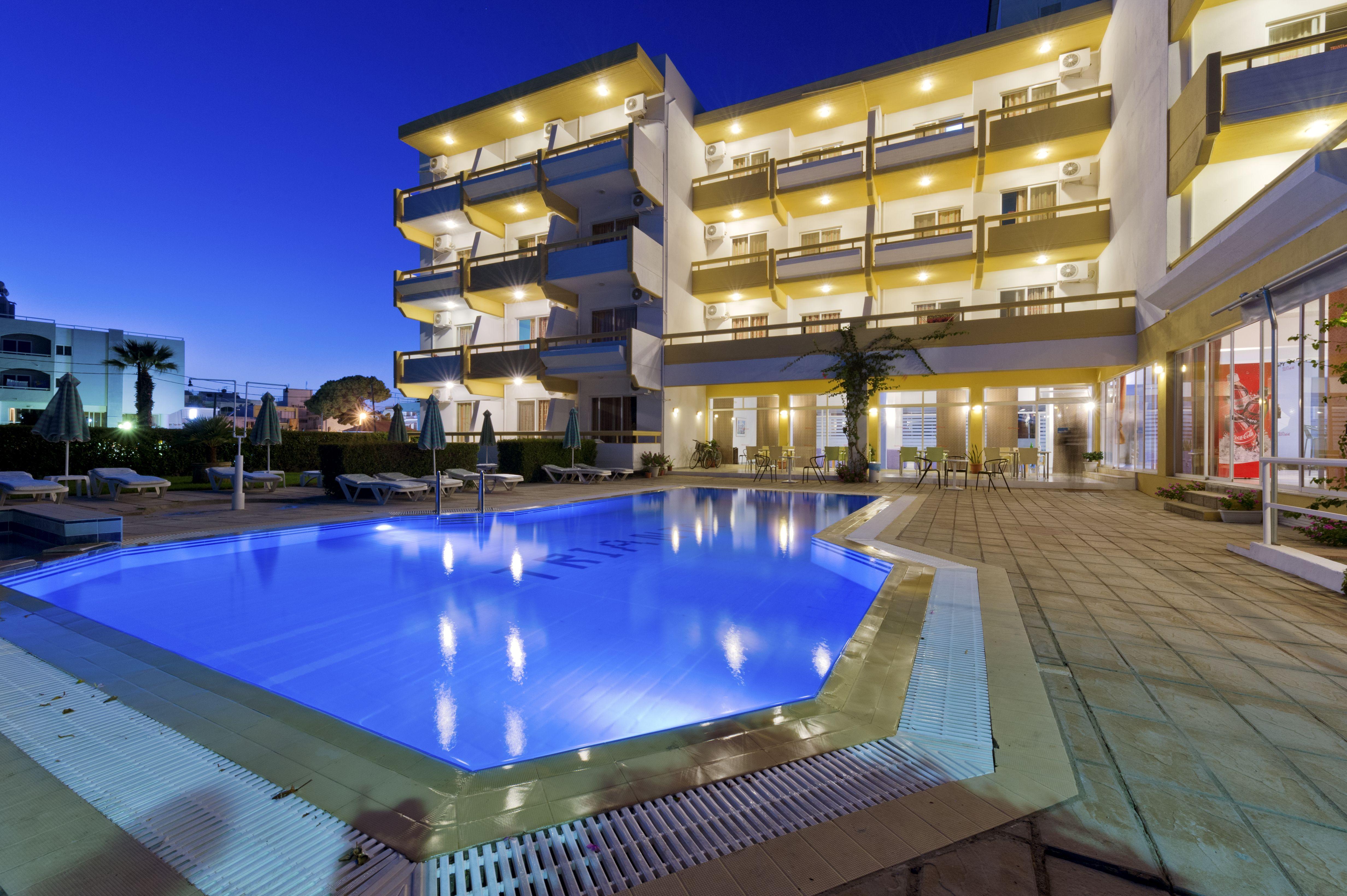 Aparthotel Trianta Hotel Apartments 2*