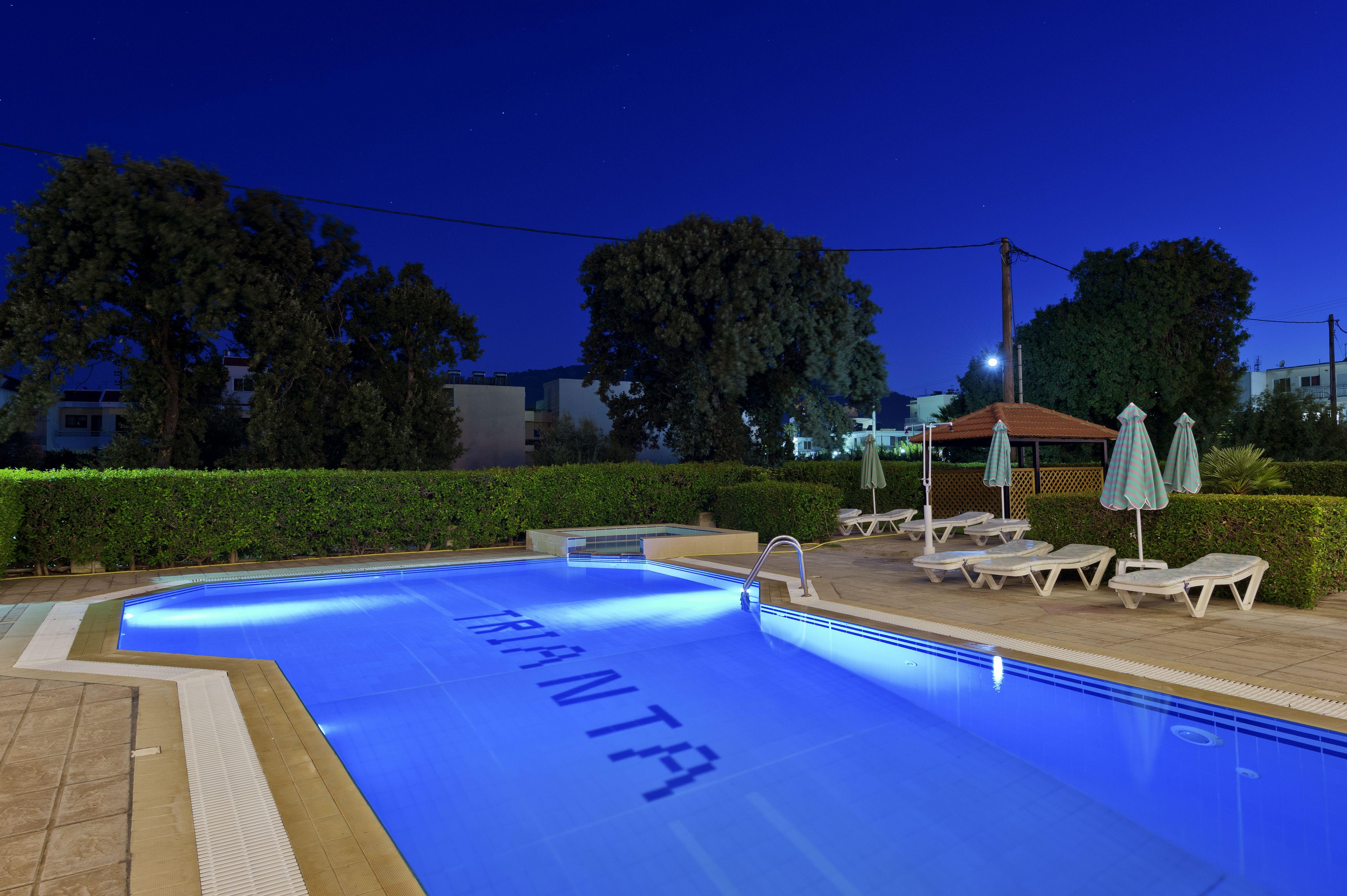 Aparthotel Trianta Hotel Apartments
