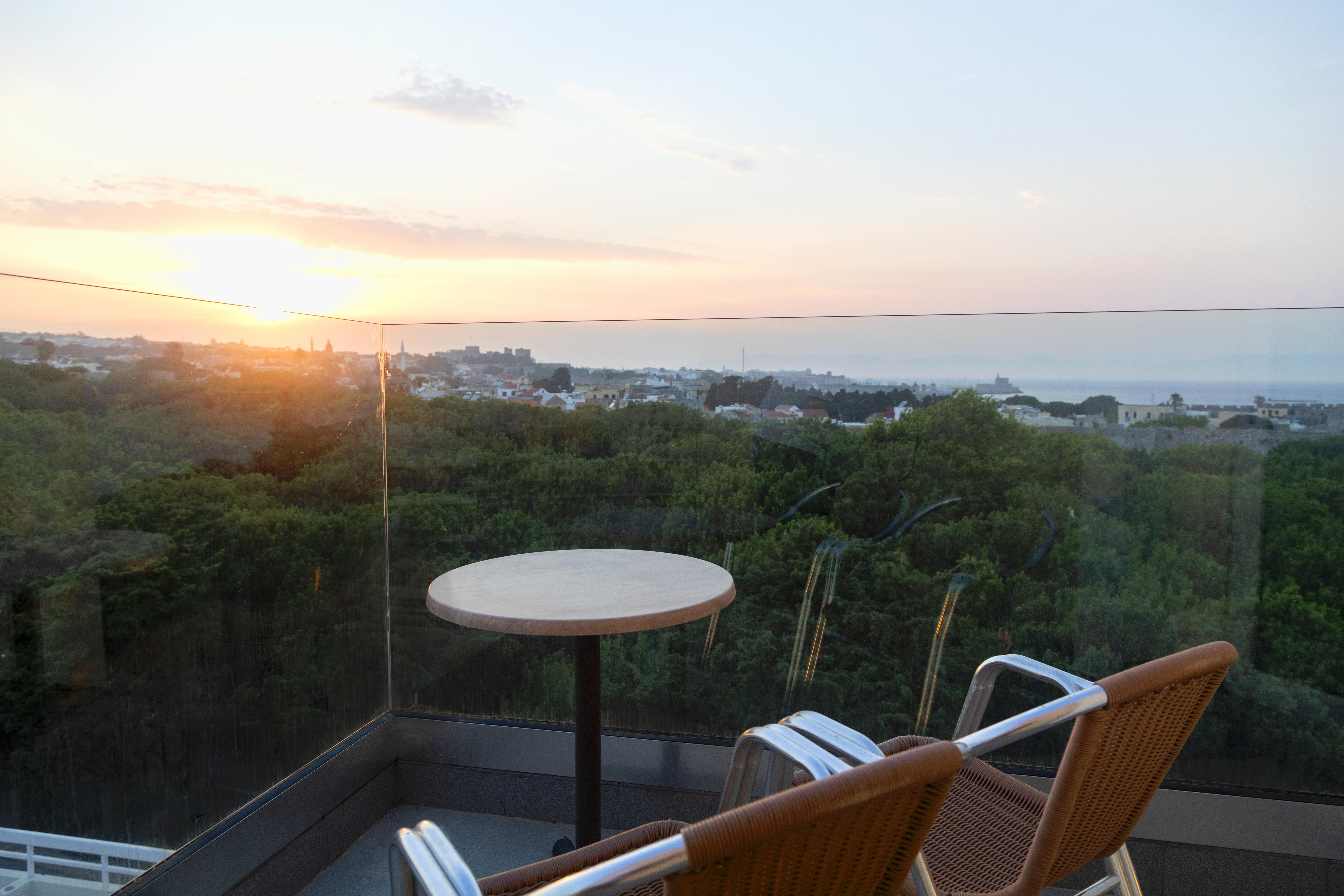 Athineon Aparthotel 4*