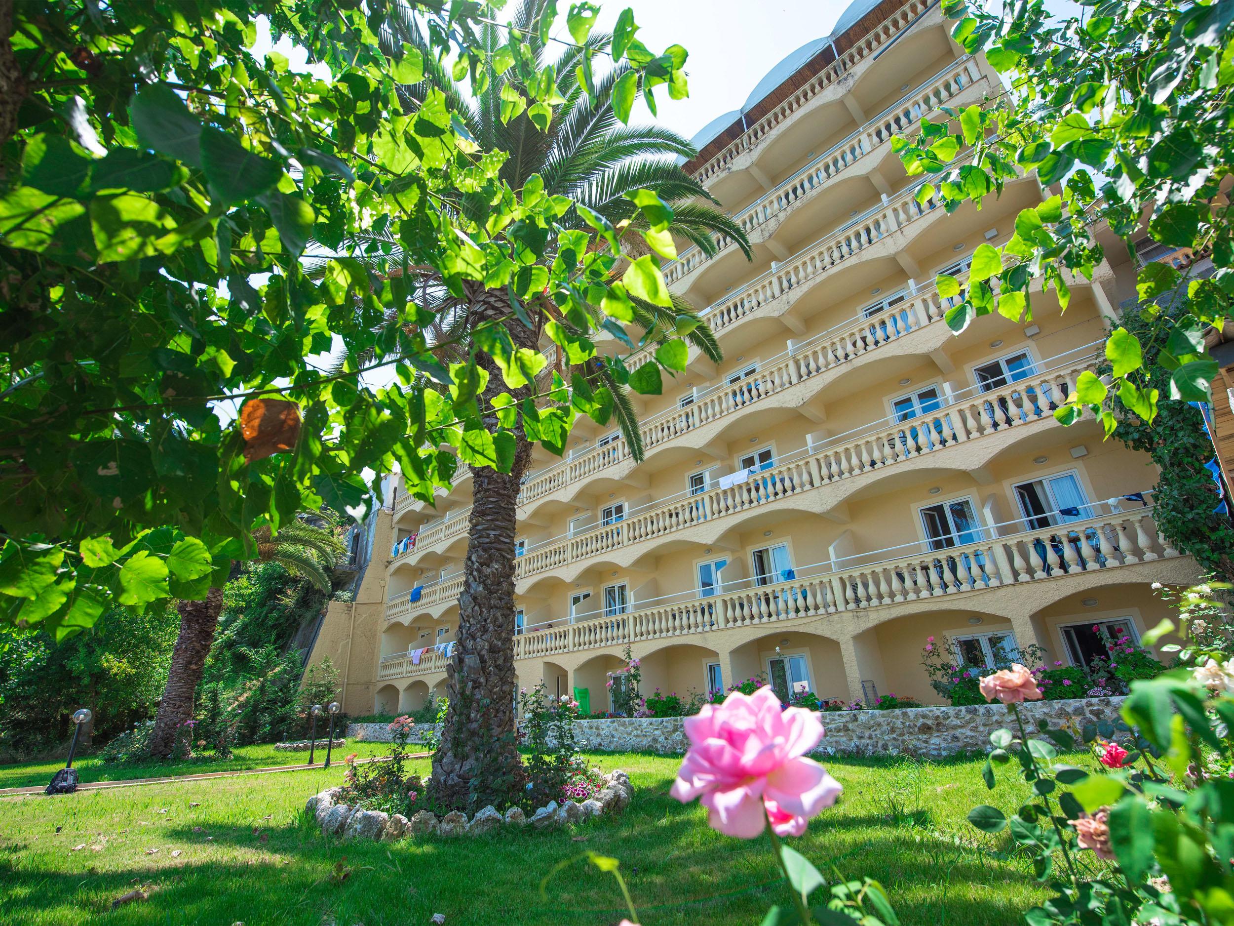 Hotel Pontikonisi & Perama (Corfu)
