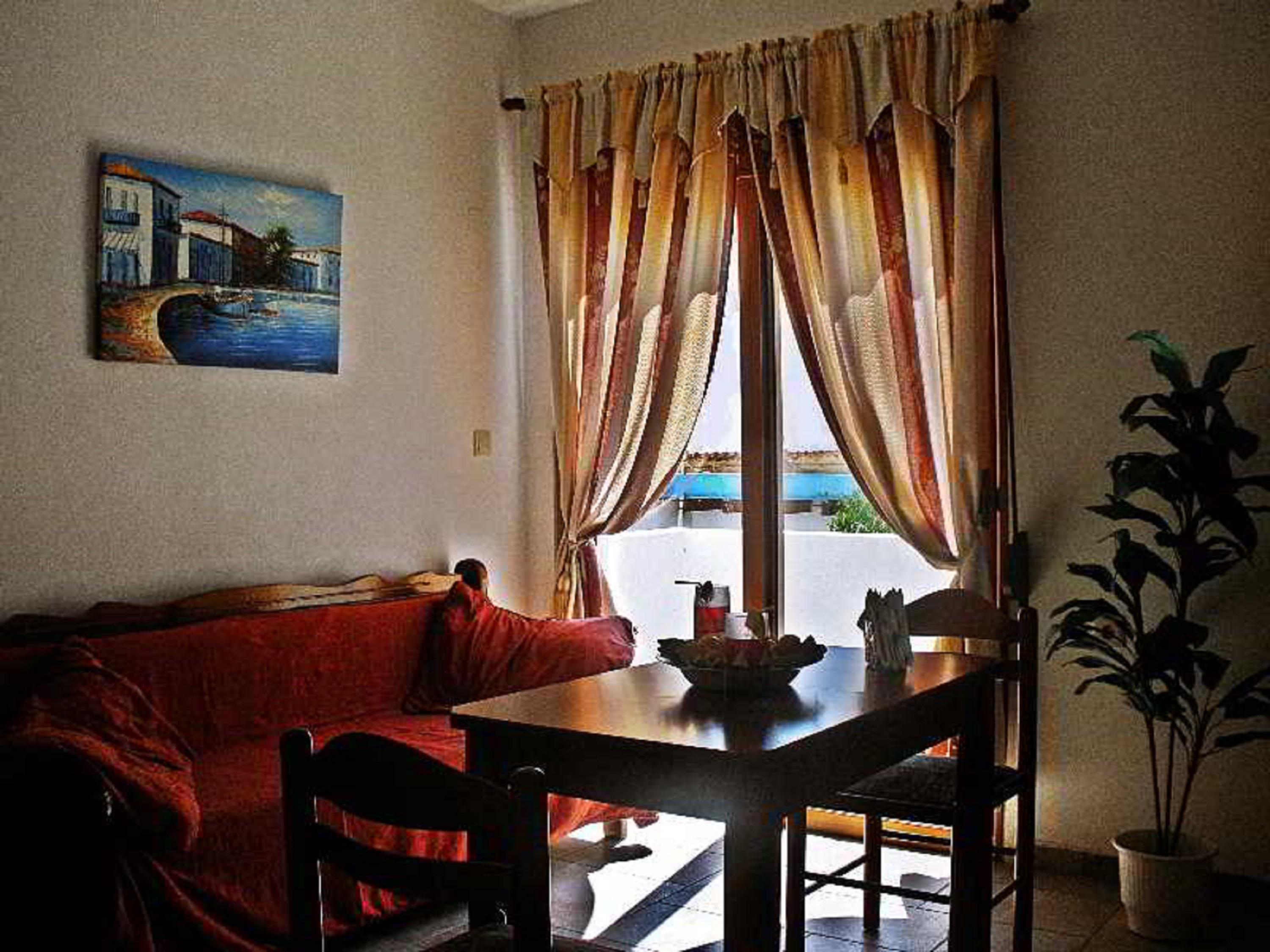 Apollo Apartment *
