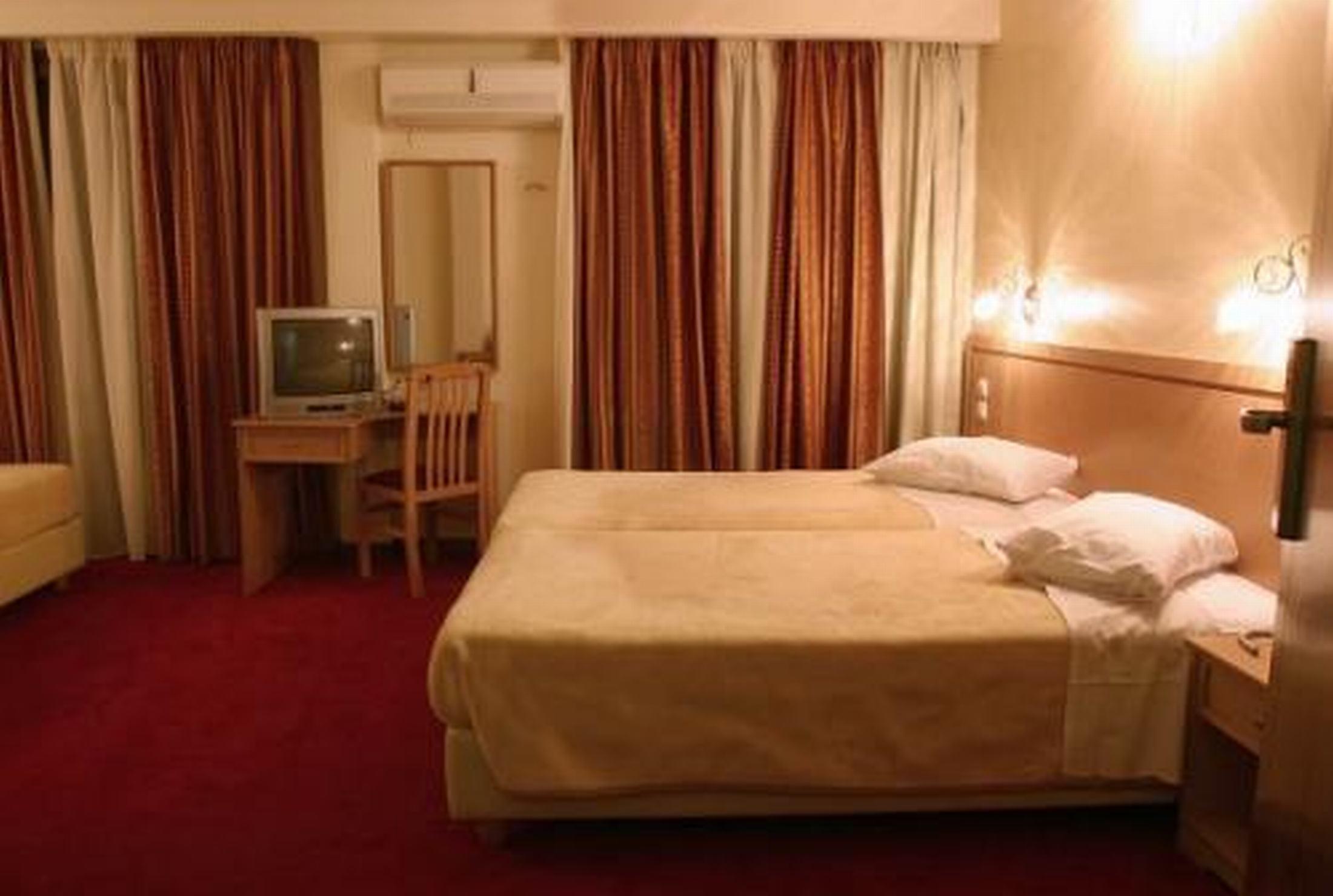 Golden Hotel