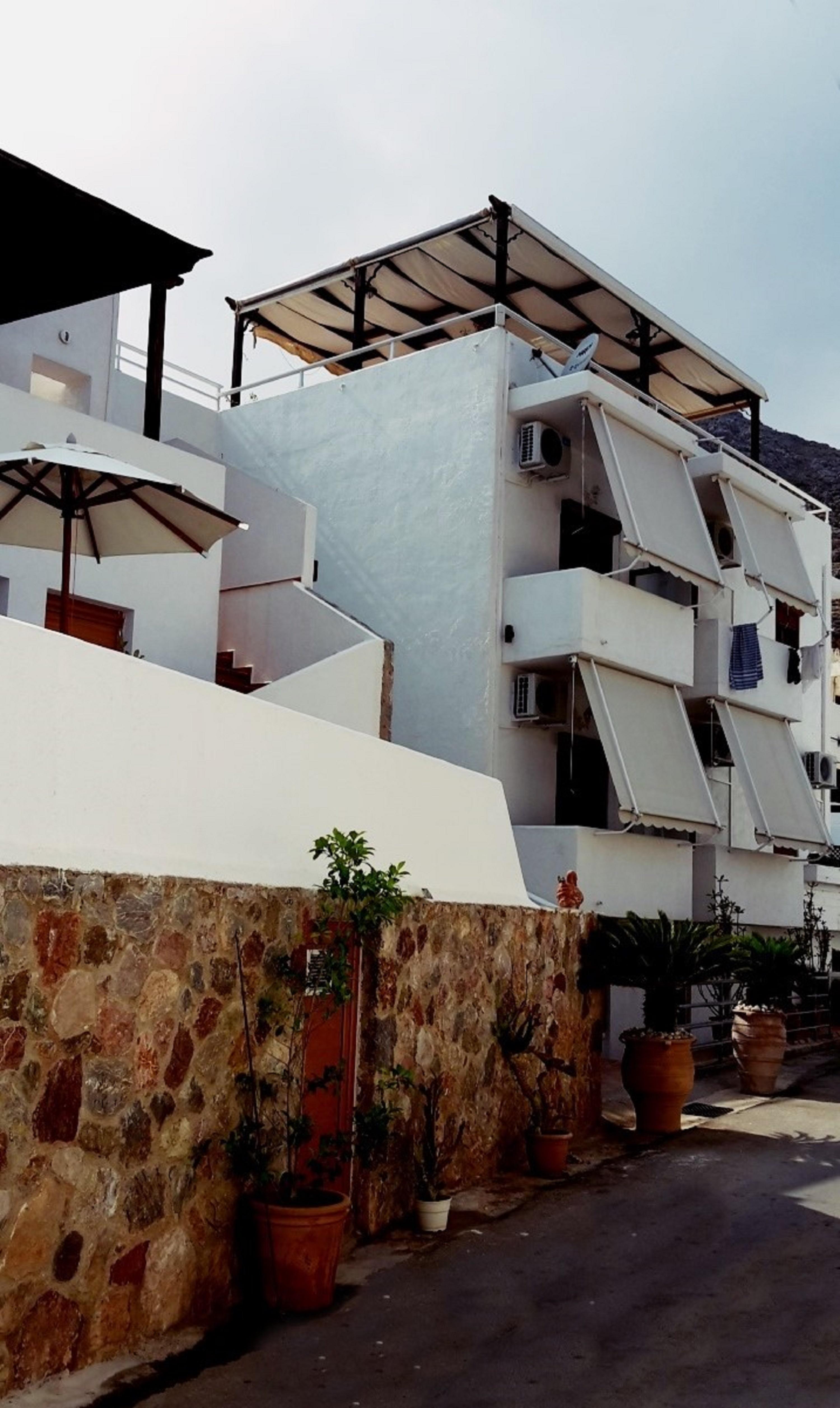Apollo Apartment *