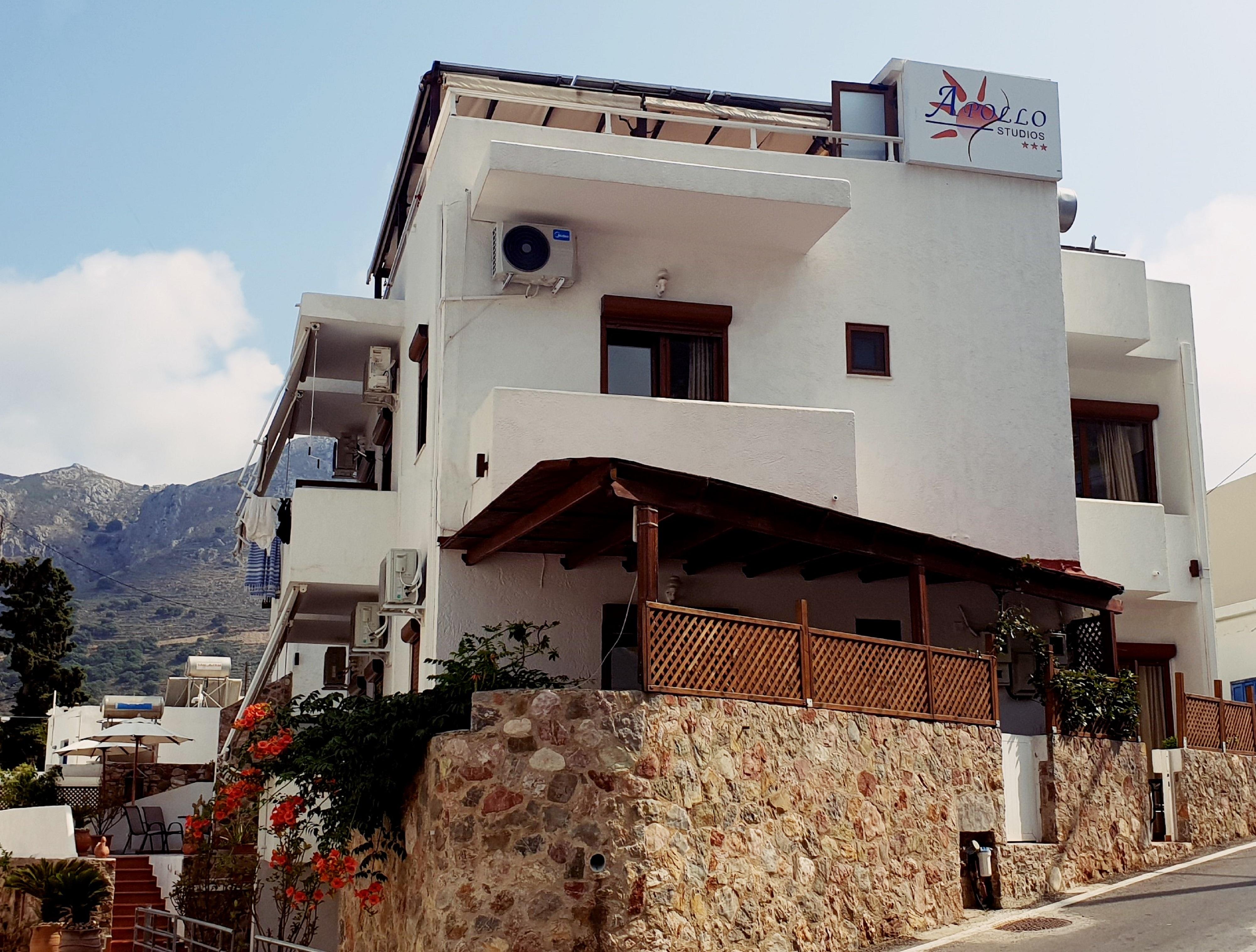 Apollo * Livadia (Tilos)