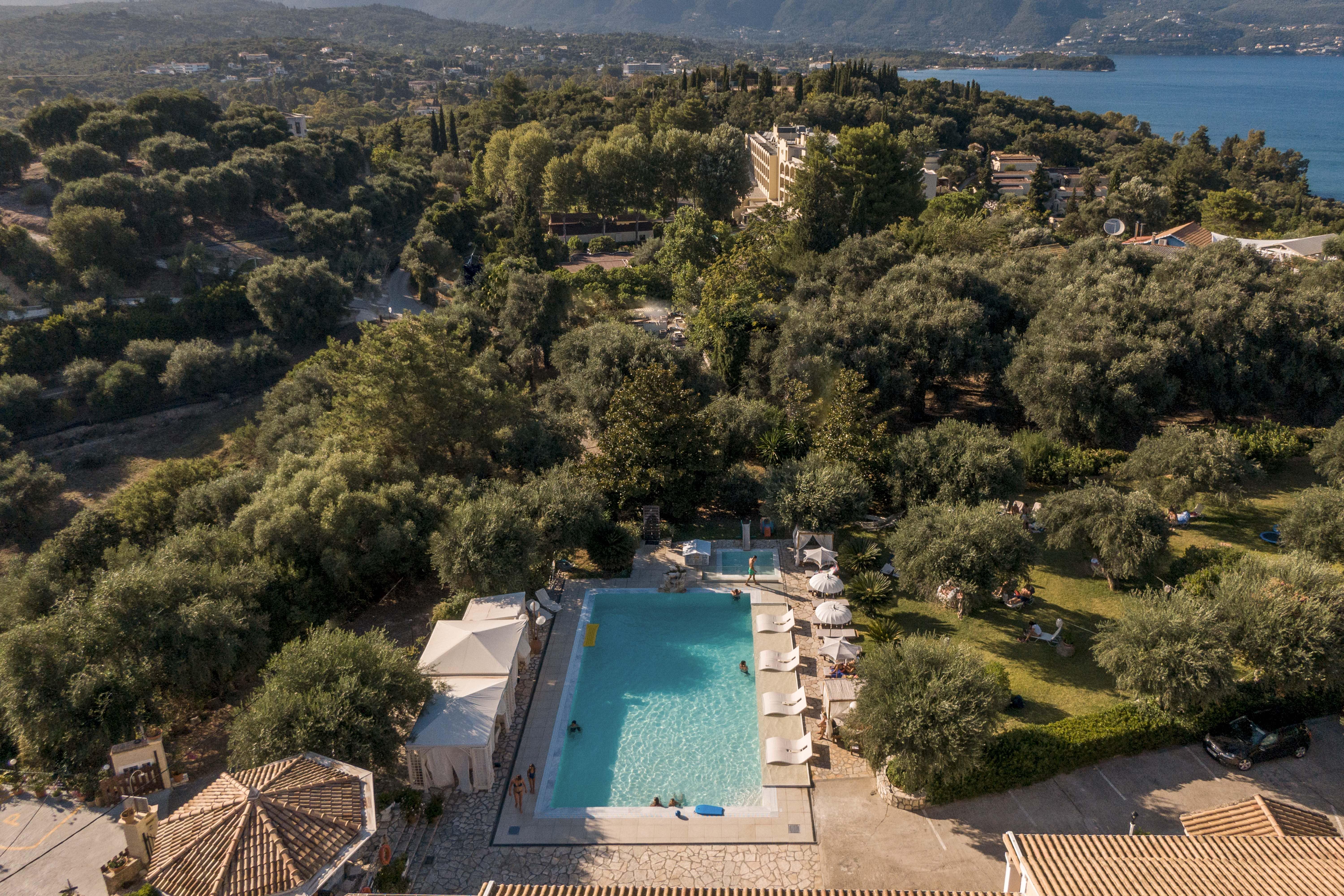 Nefeli Hotel Kommeno (Corfu)