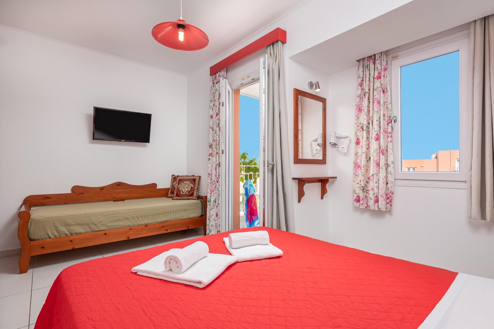 Bellos Hotel Hersonissos (Crete)