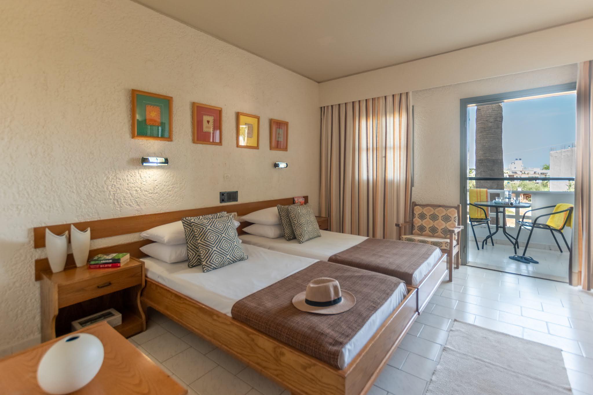 Dedalos Hotel 3*