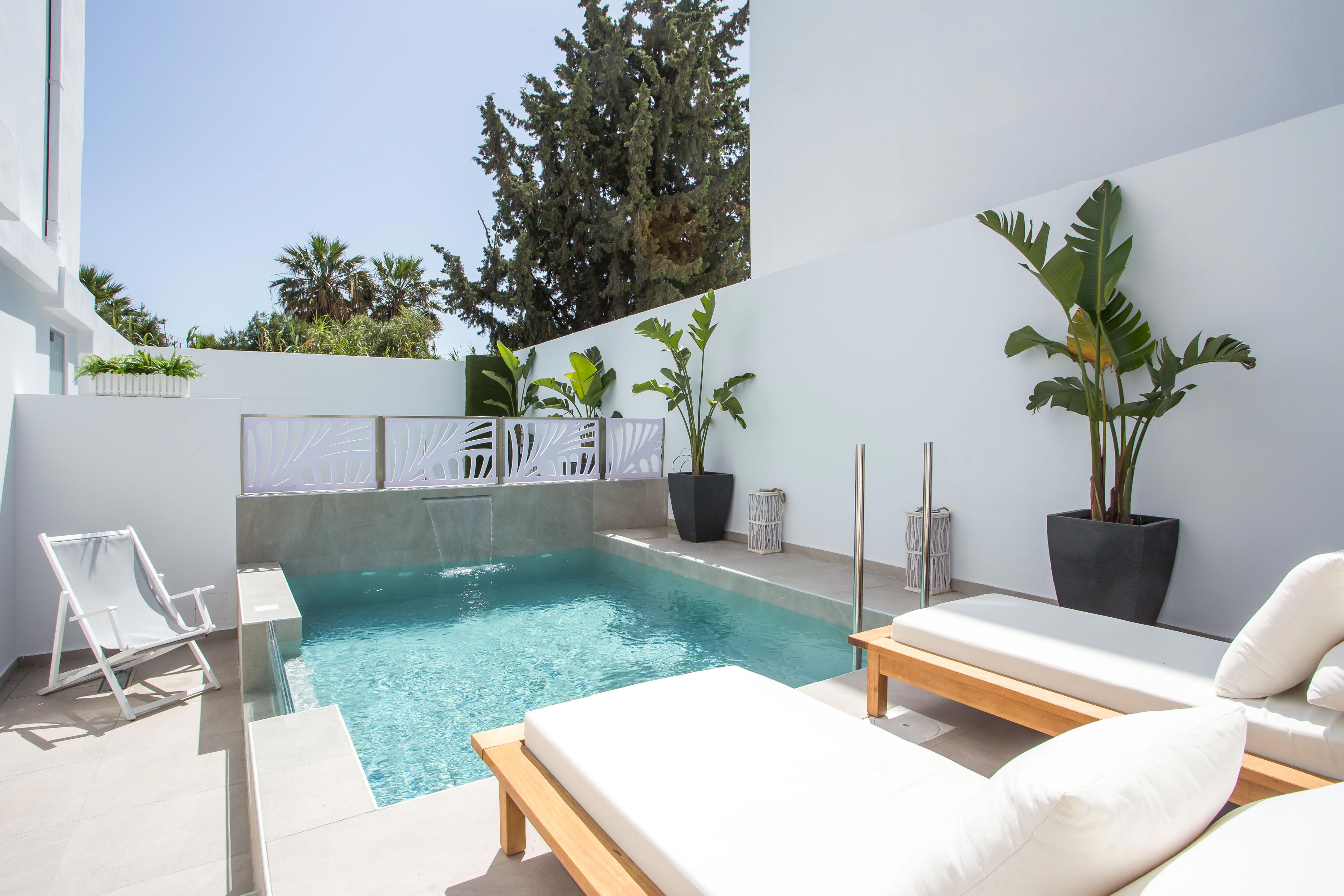 Casastavris - Aparts & Pool 2*