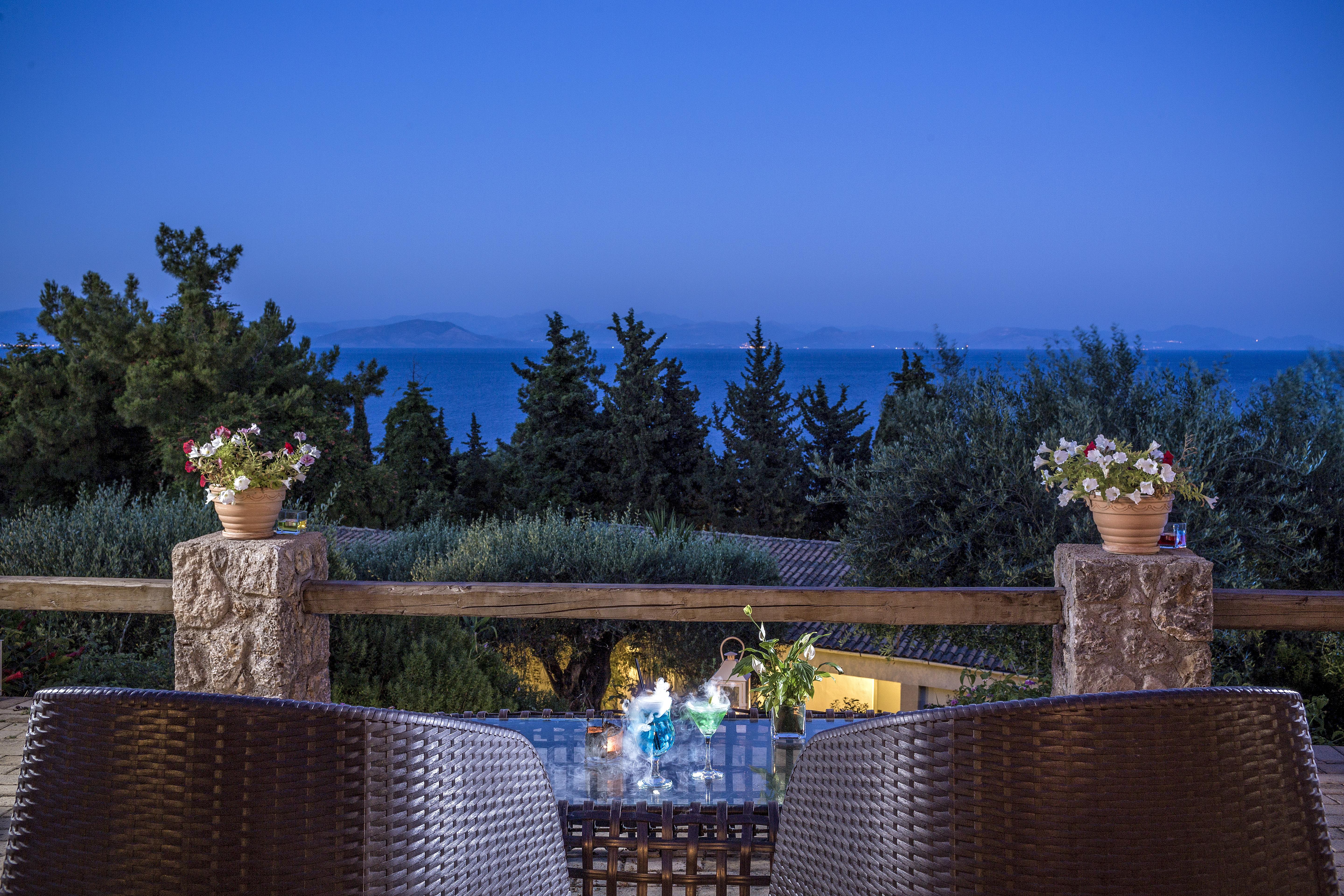 Aeolos 4* Gastouri (Corfu)
