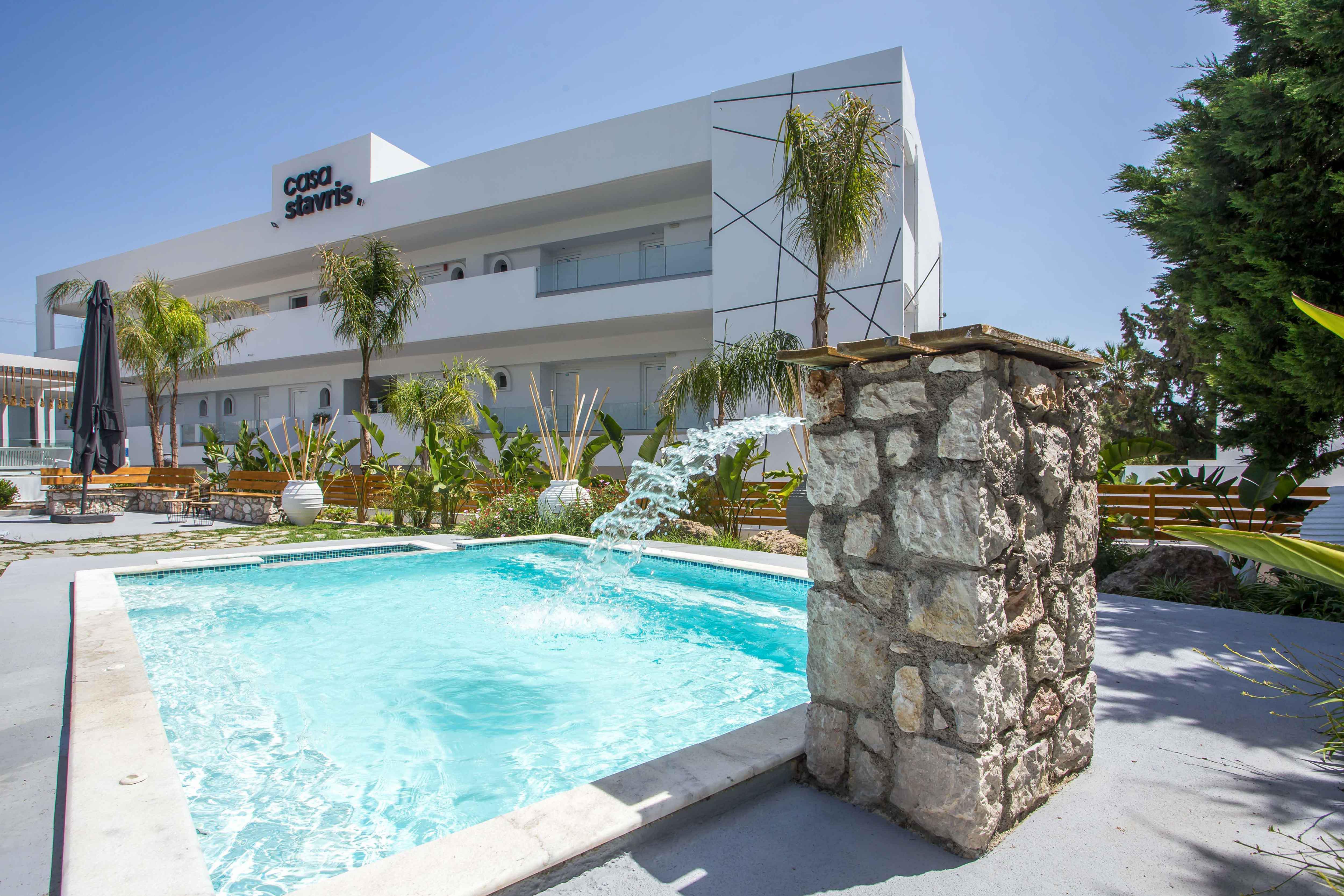 Casastavris - Aparts & Pool 2*