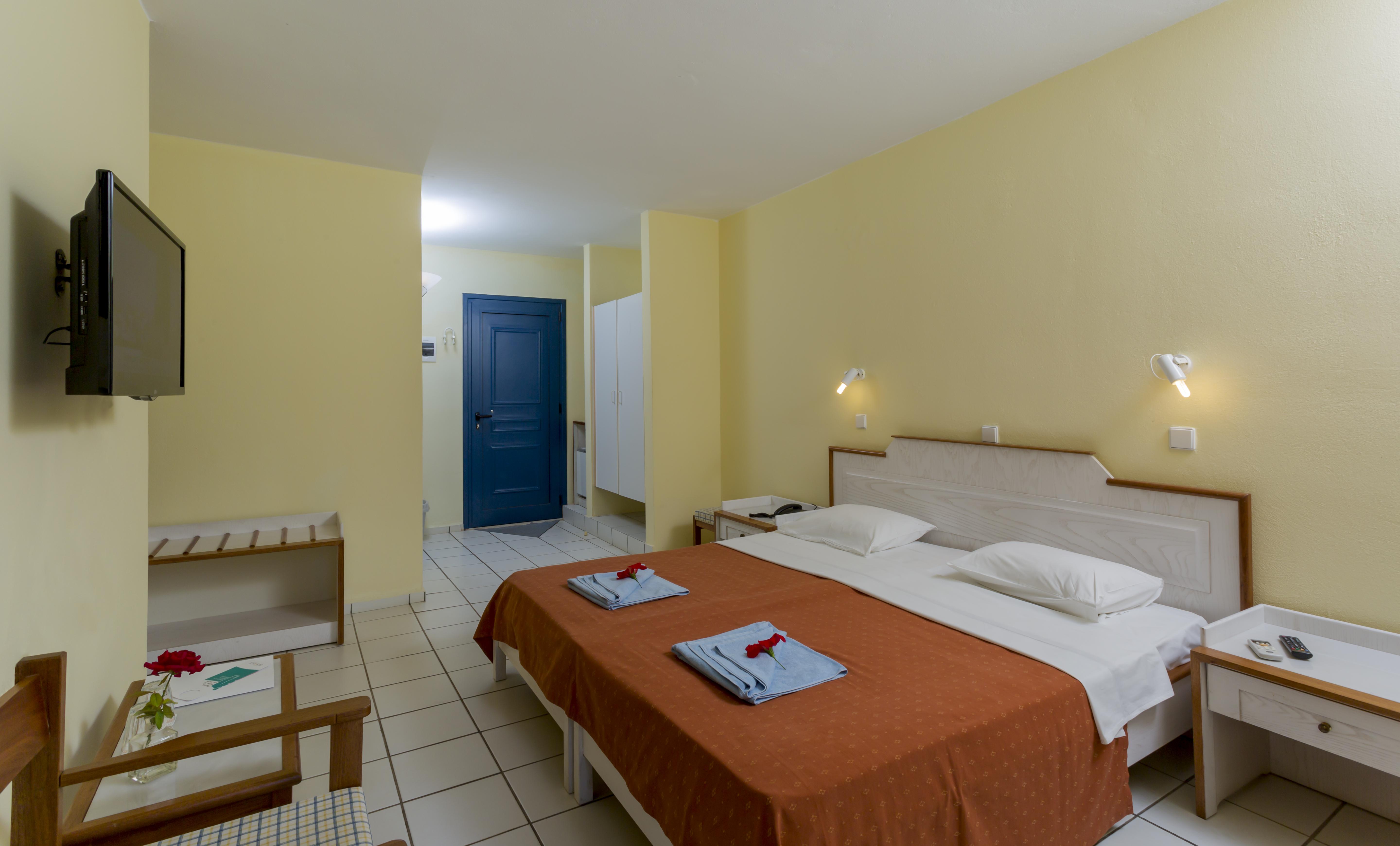 Dessole Dolphin Bay Resort 4*