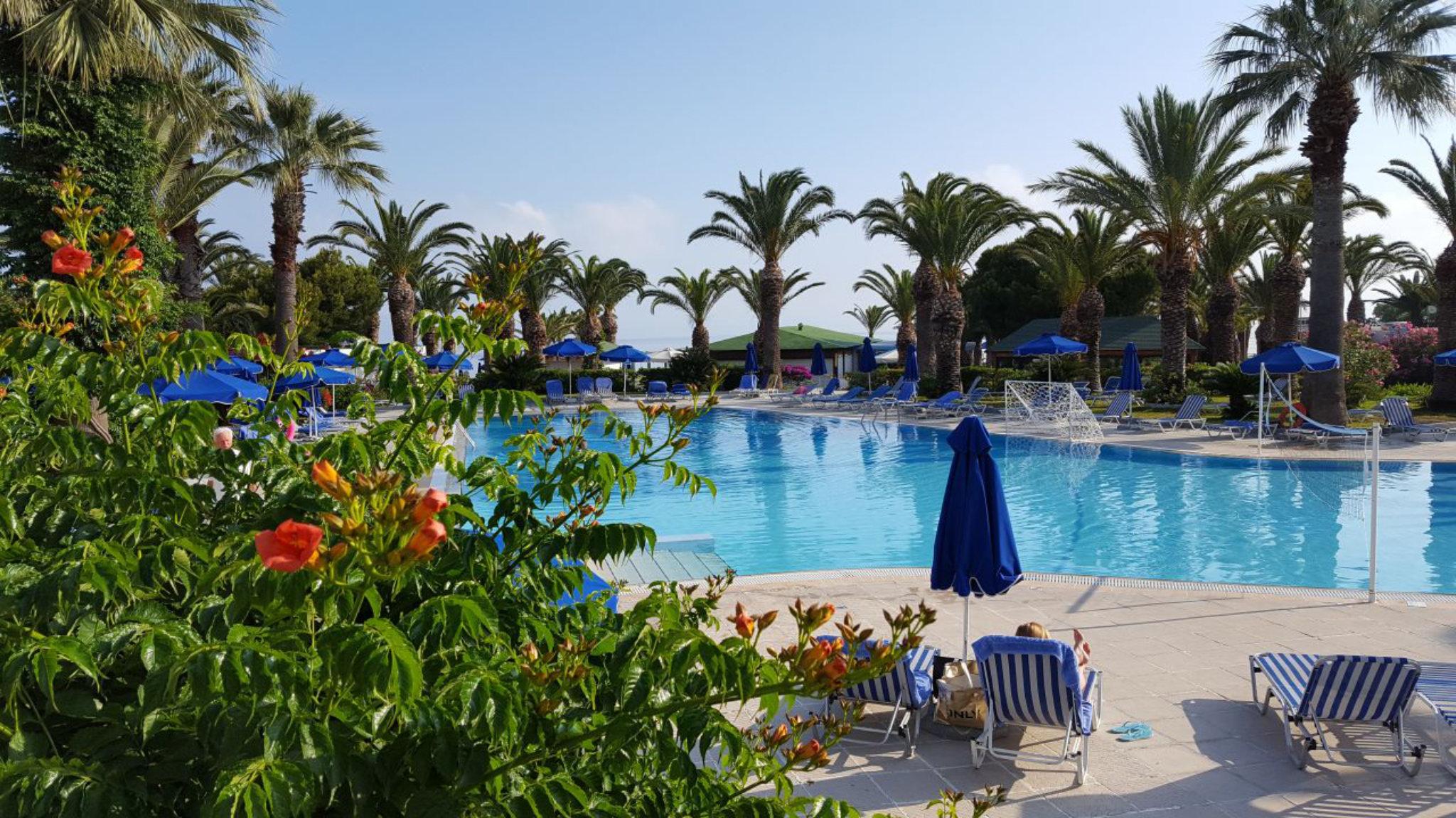 Resort Blue Horizon