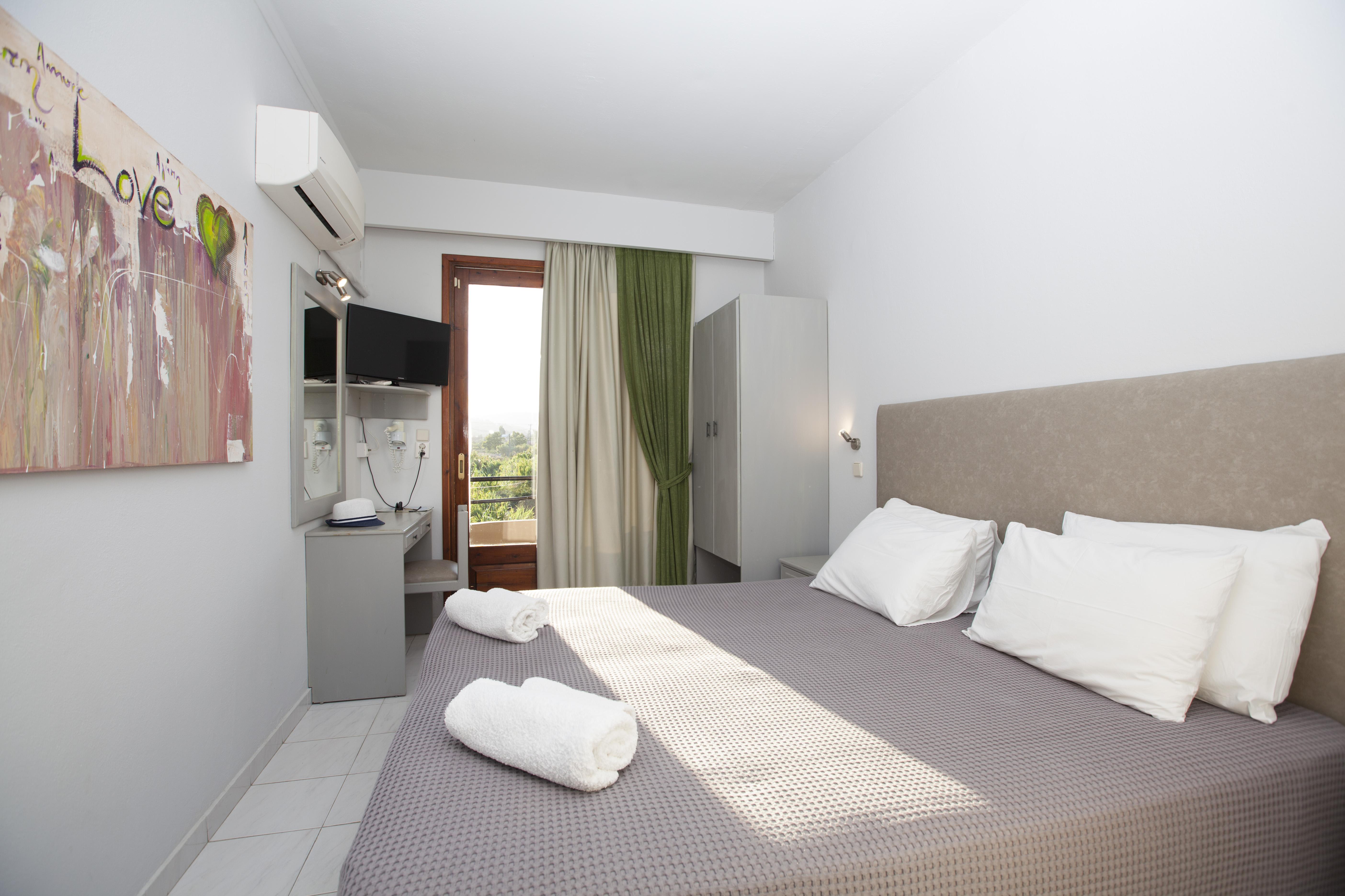 John Mary Aparthotel 3*