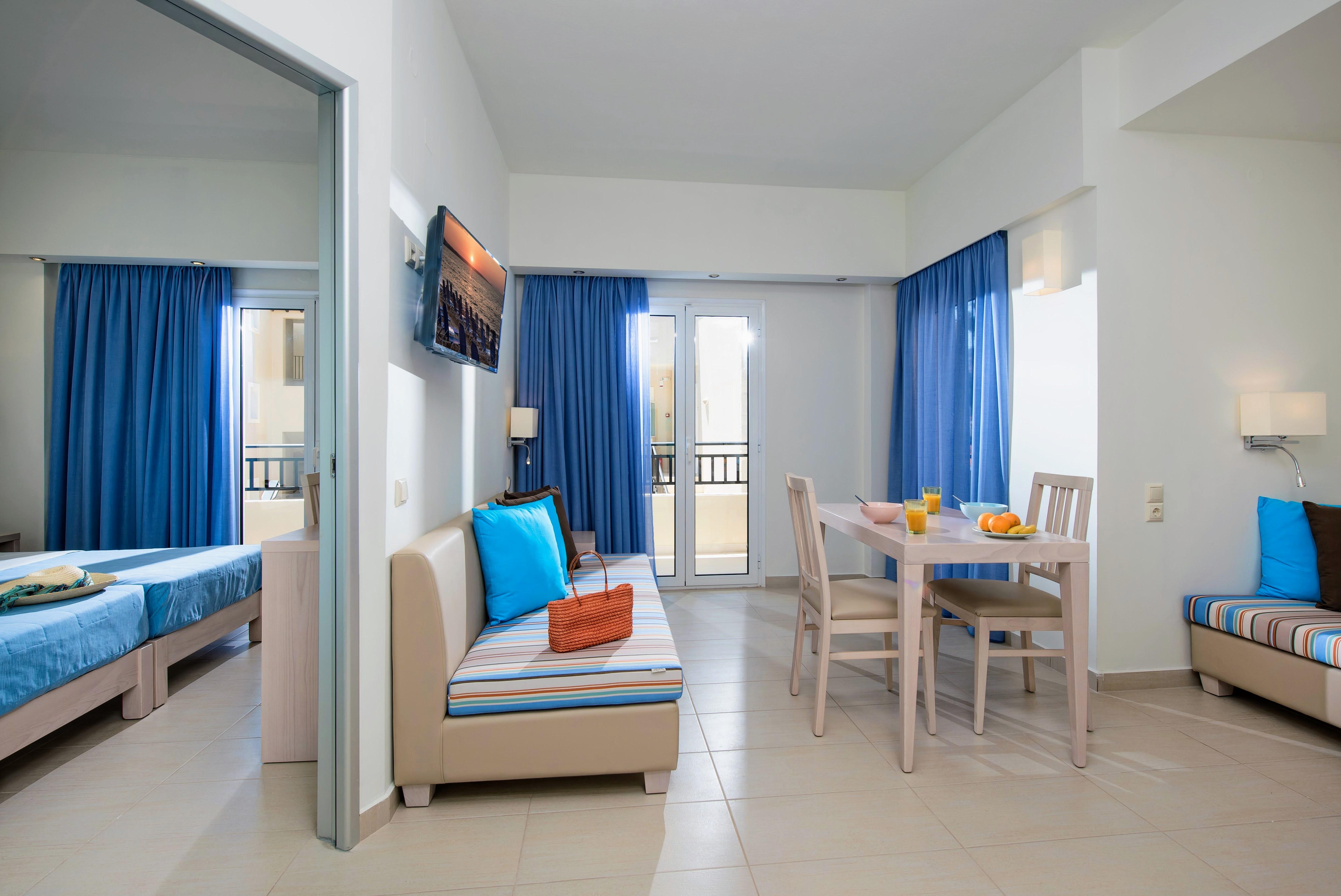 Rainbow Aparthotel 2*