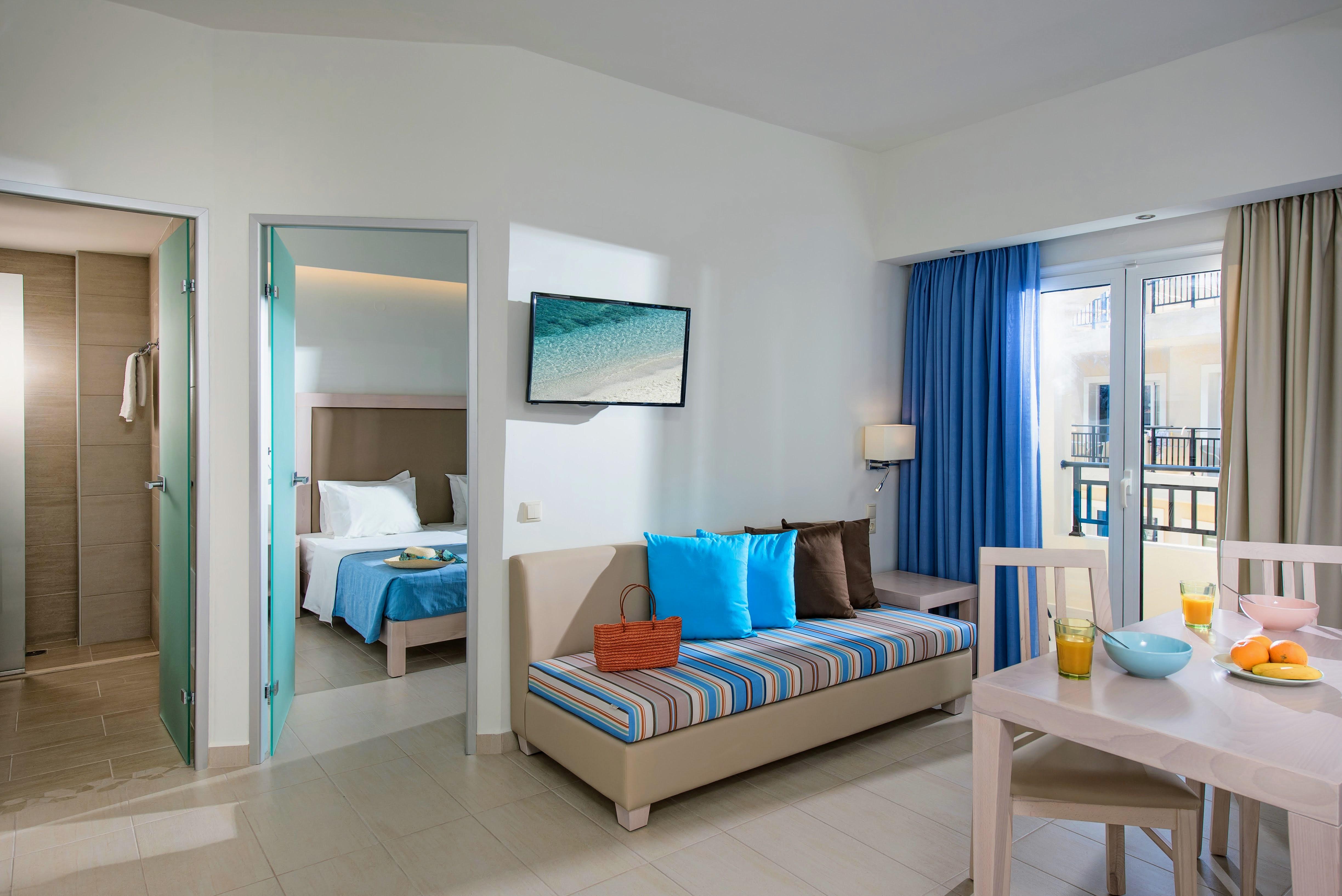 Rainbow Aparthotel 2*