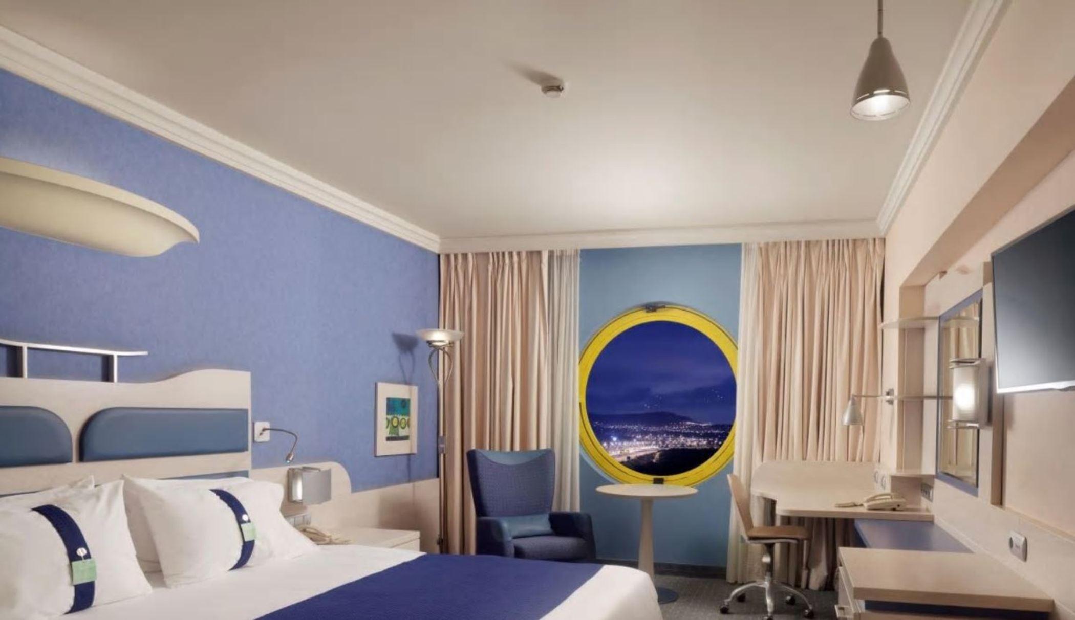 Hotel Attica Av, Airport W. By Ihg 4*