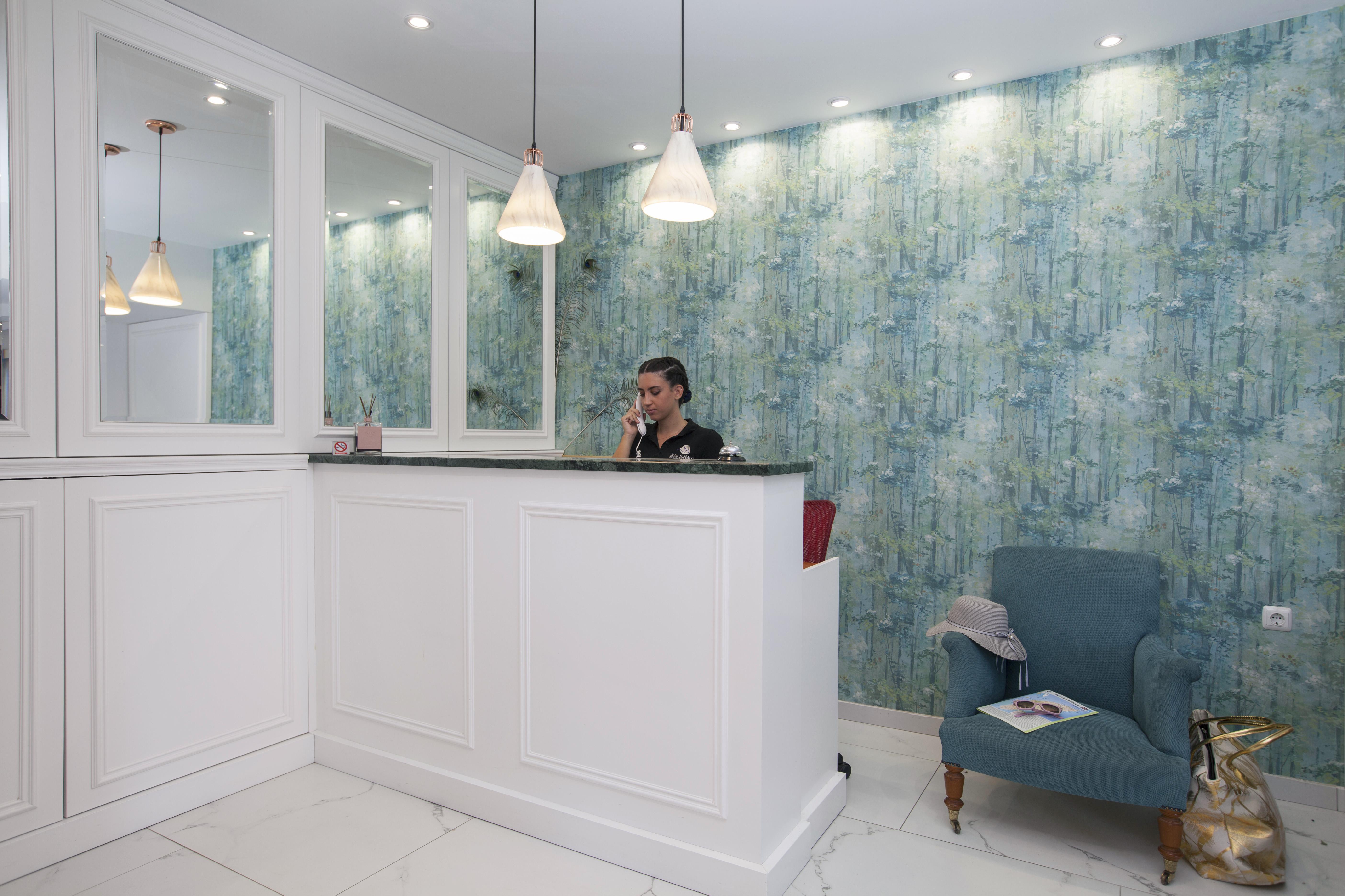 Aparthotel John Mary 3*