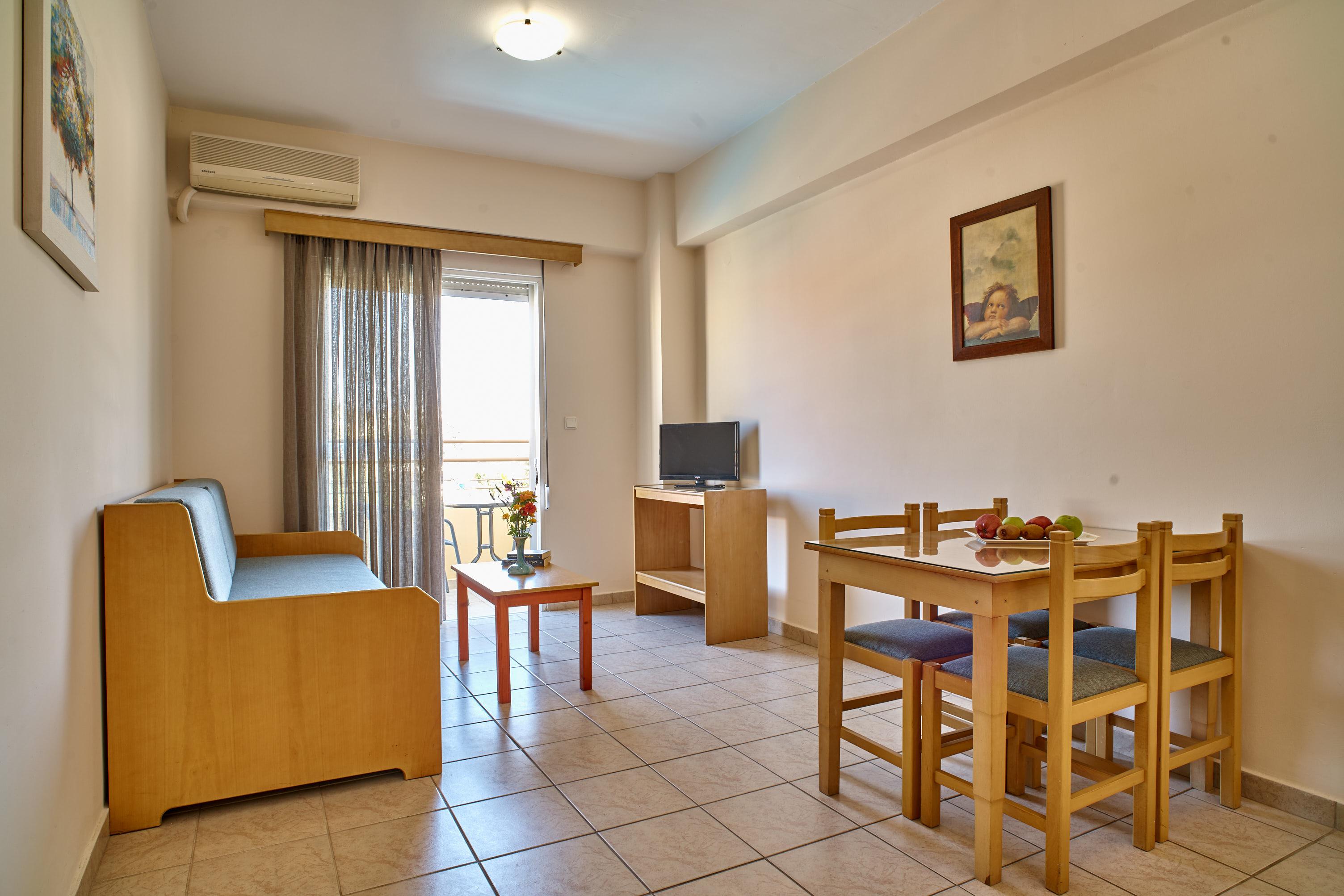 Aparthotel Veronica Kato Daratso