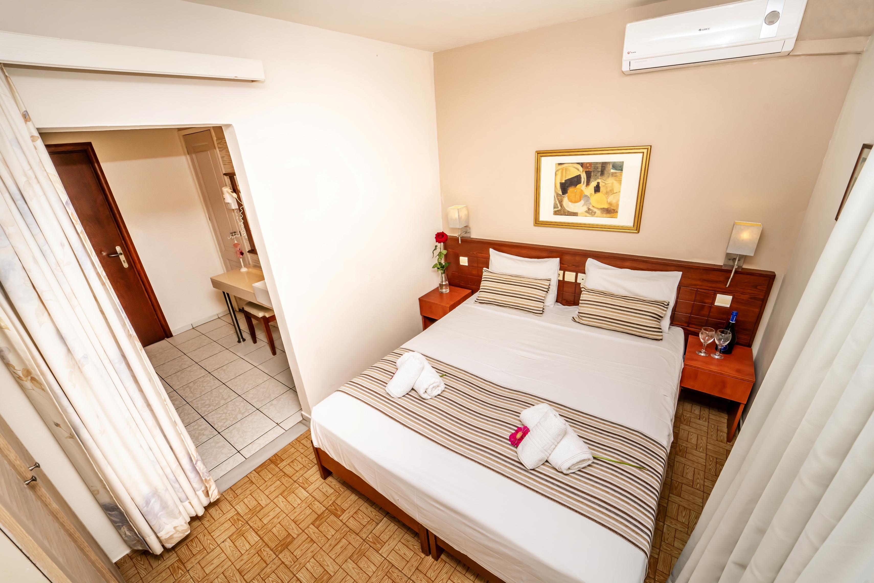 Philoxenia & Aparthotel Malia (Crete)