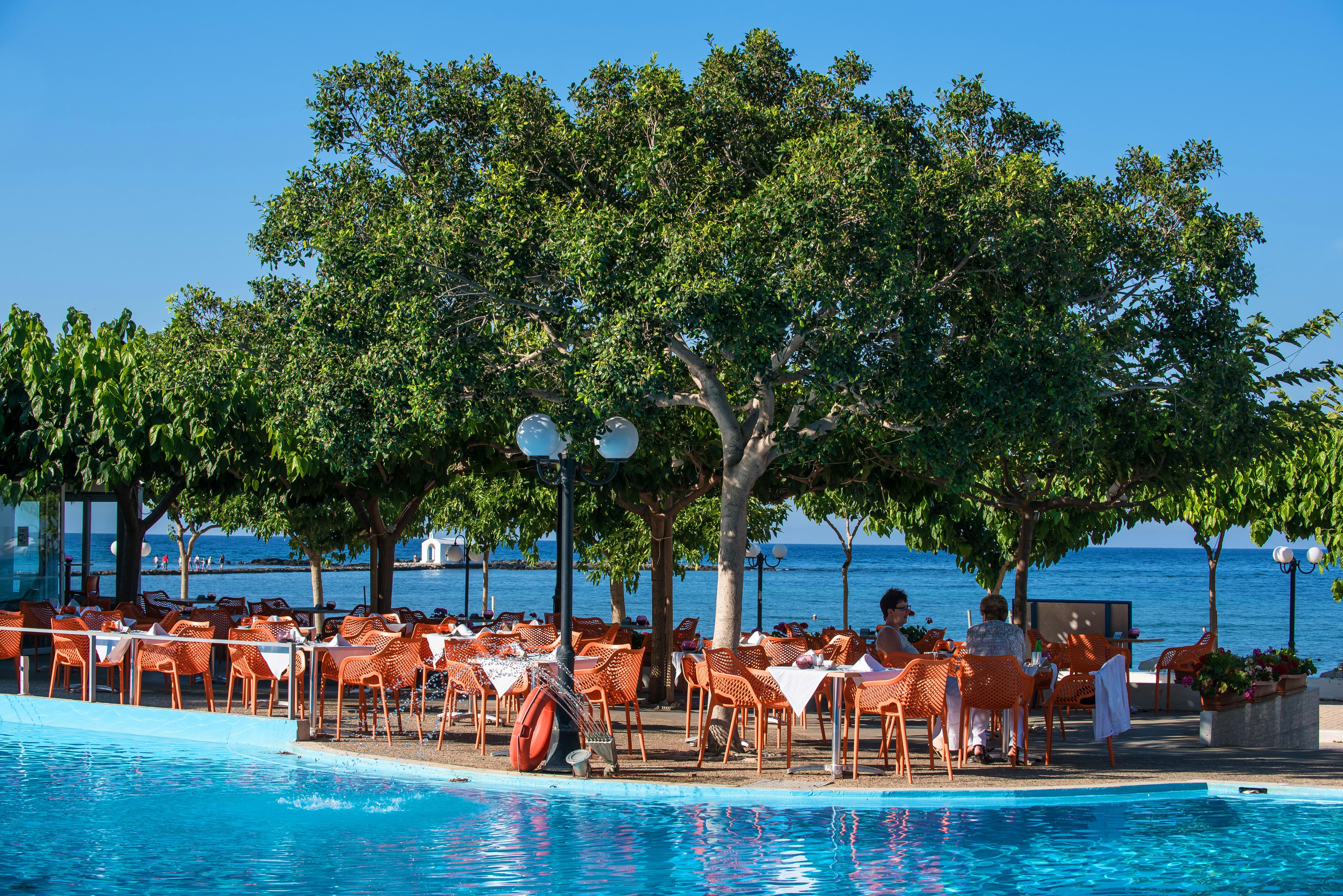 Cooee Corissia Harmony Hotel
