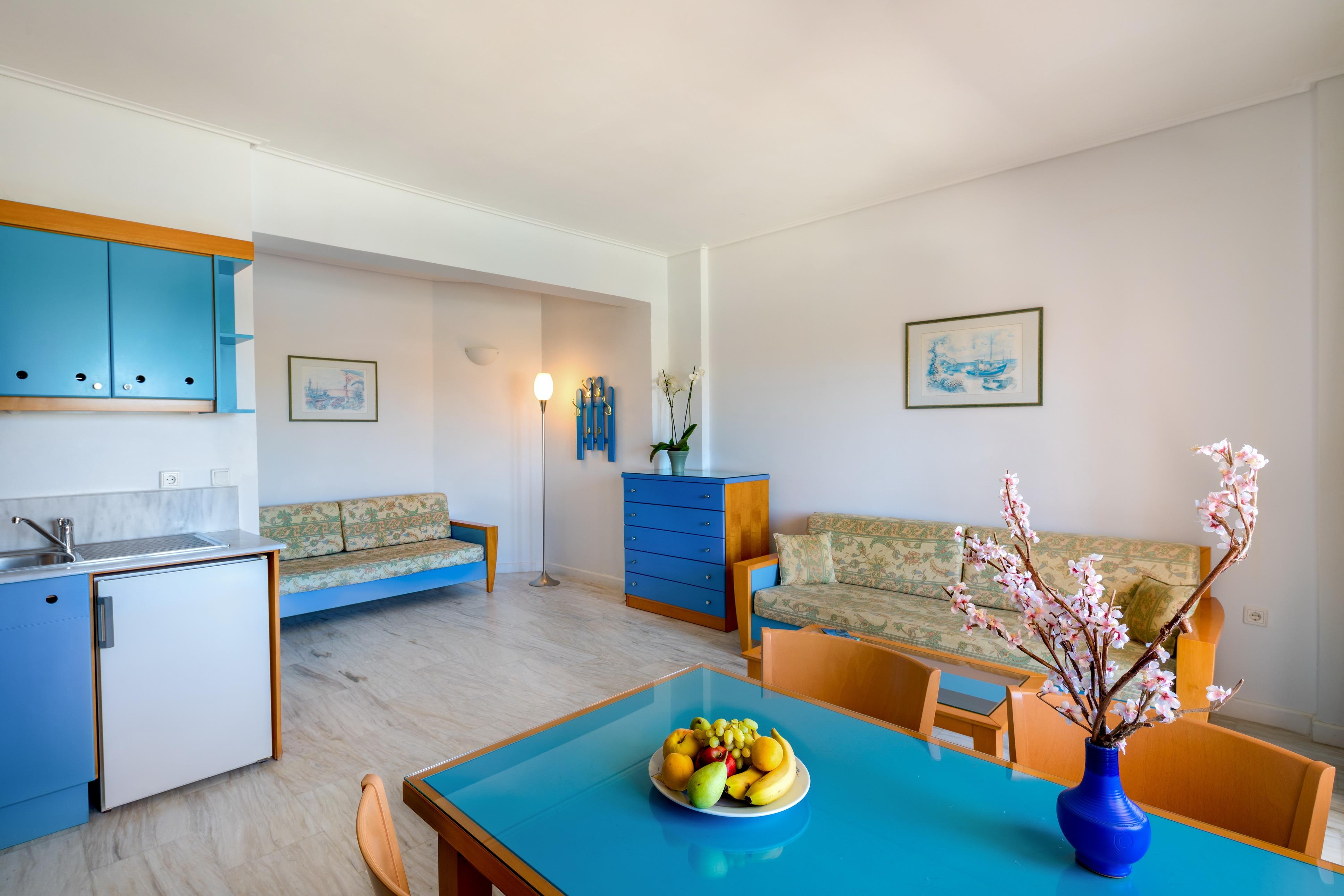 Aparthotel Chrispy Resort, Agia Marina (Crete)