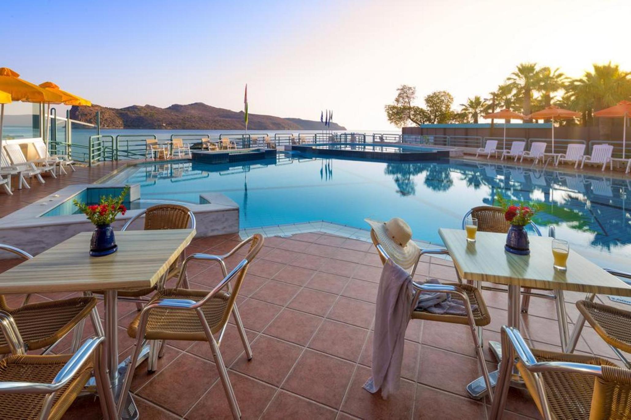 Aparthotel Chrispy Resort, 4*