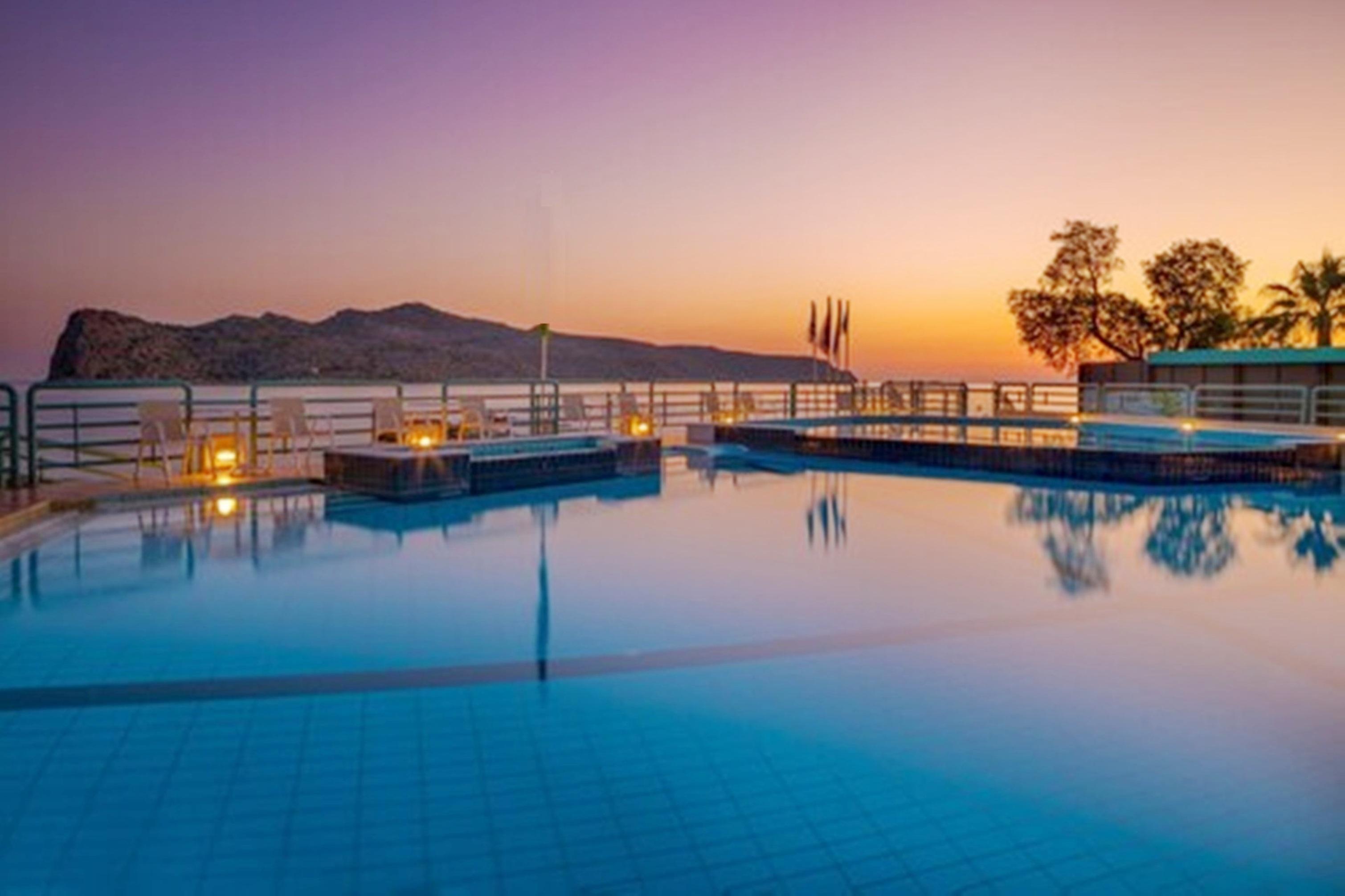 Chrispy Resort, Aparthotel 4*