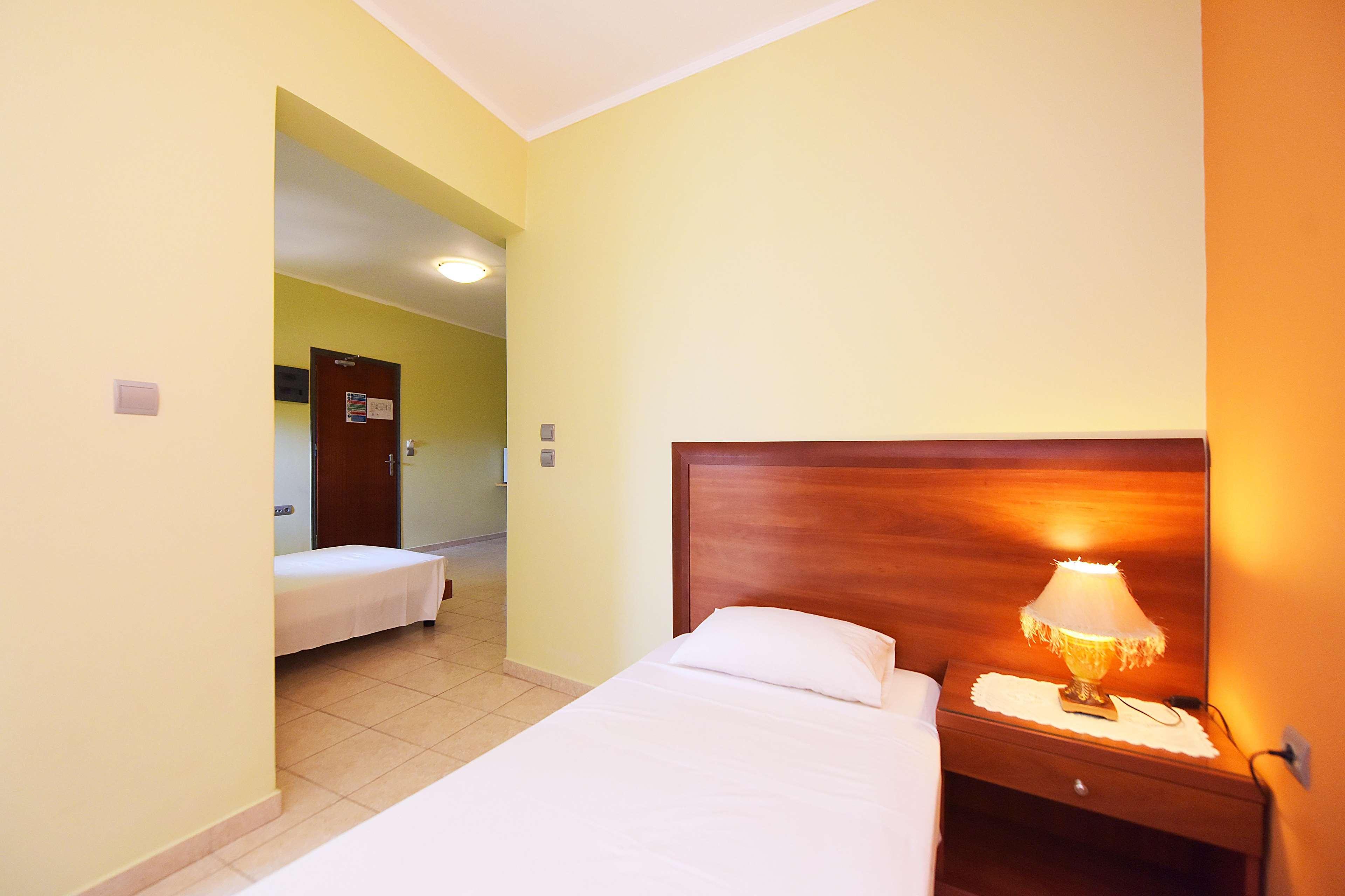 Esmeralda Aparthotel 3*