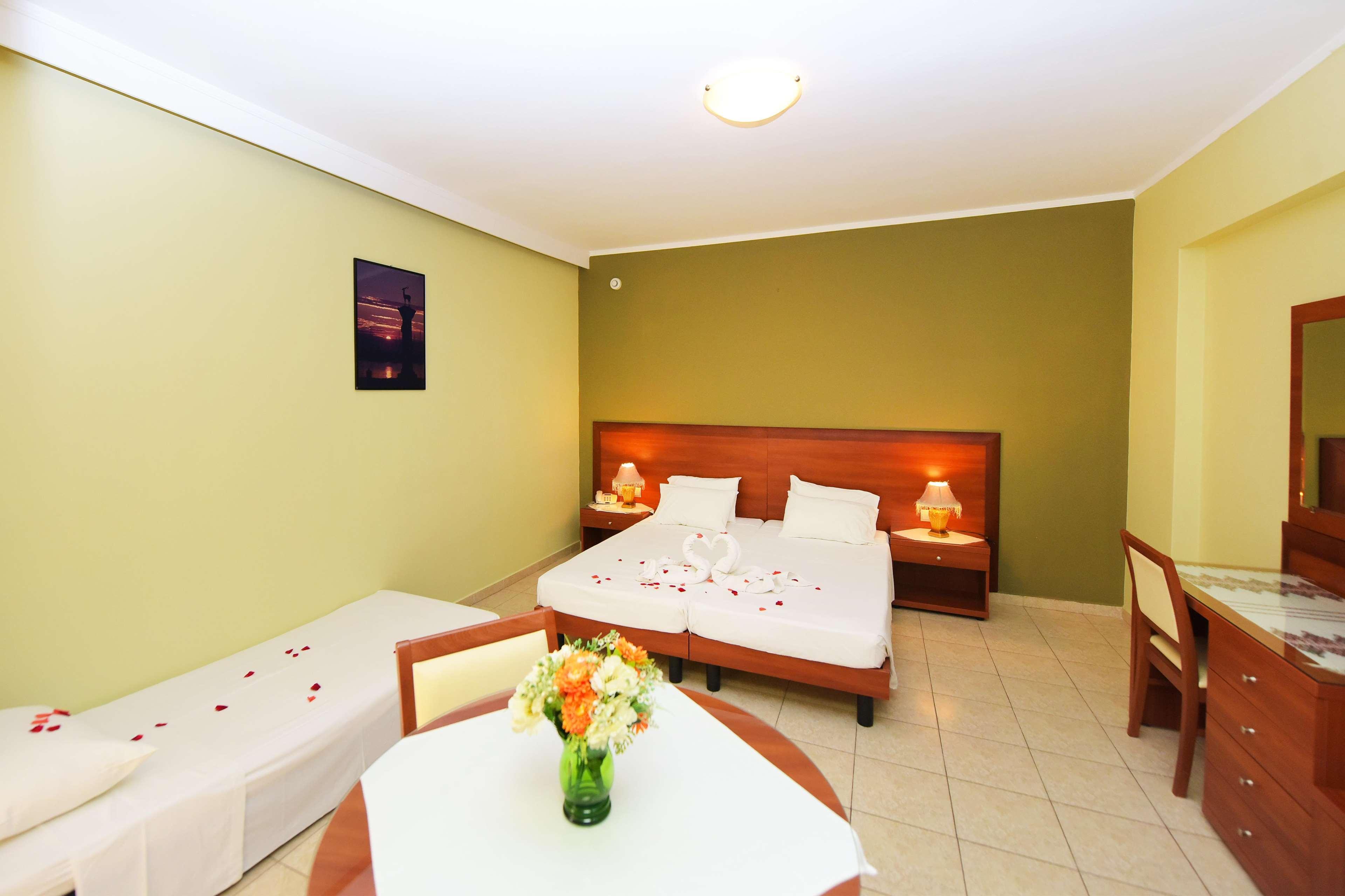 Esmeralda Aparthotel