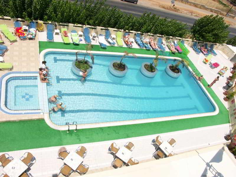 Nikos Hotel 2*