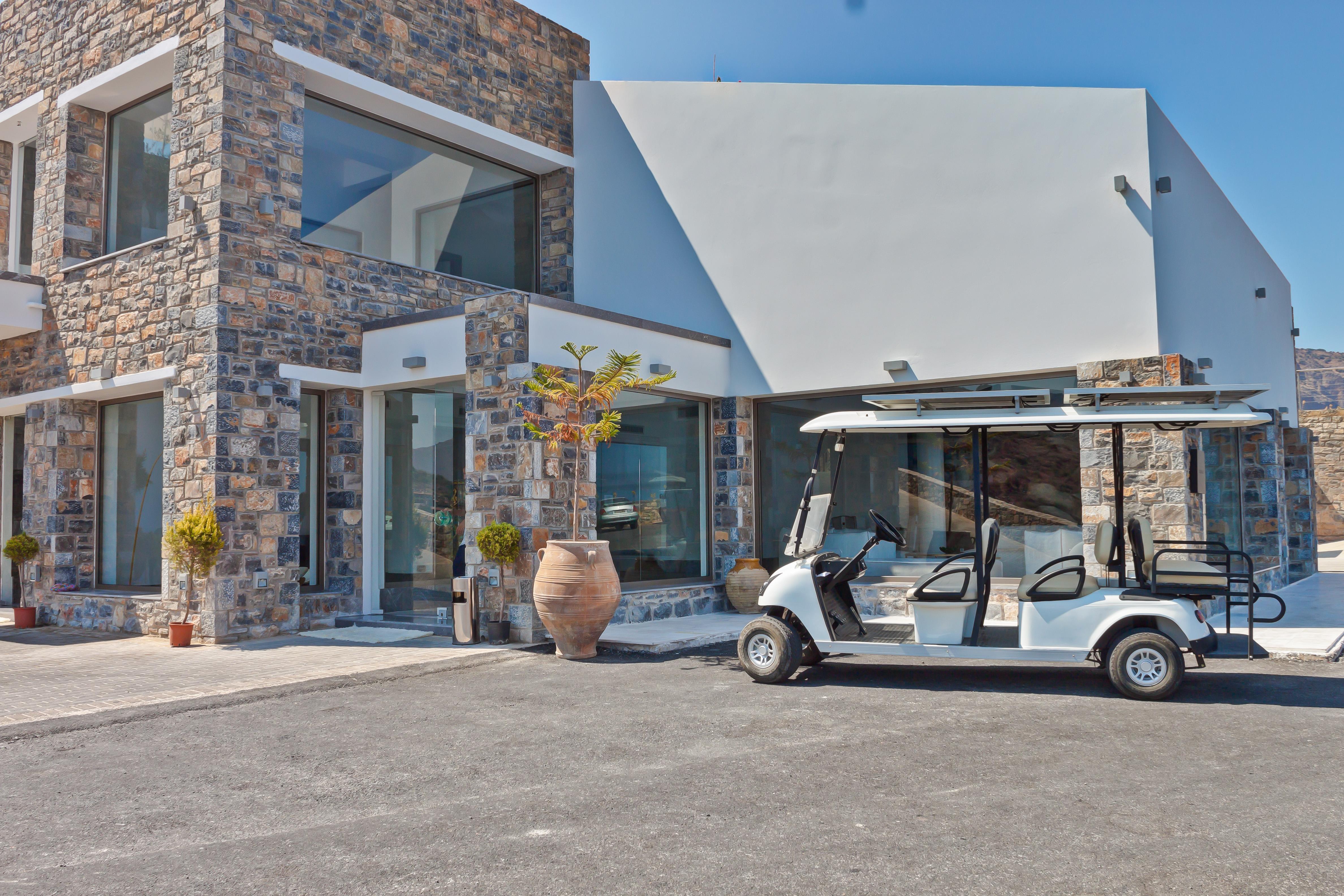 Royal Marmin Bay Boutique & Art (adults Only)