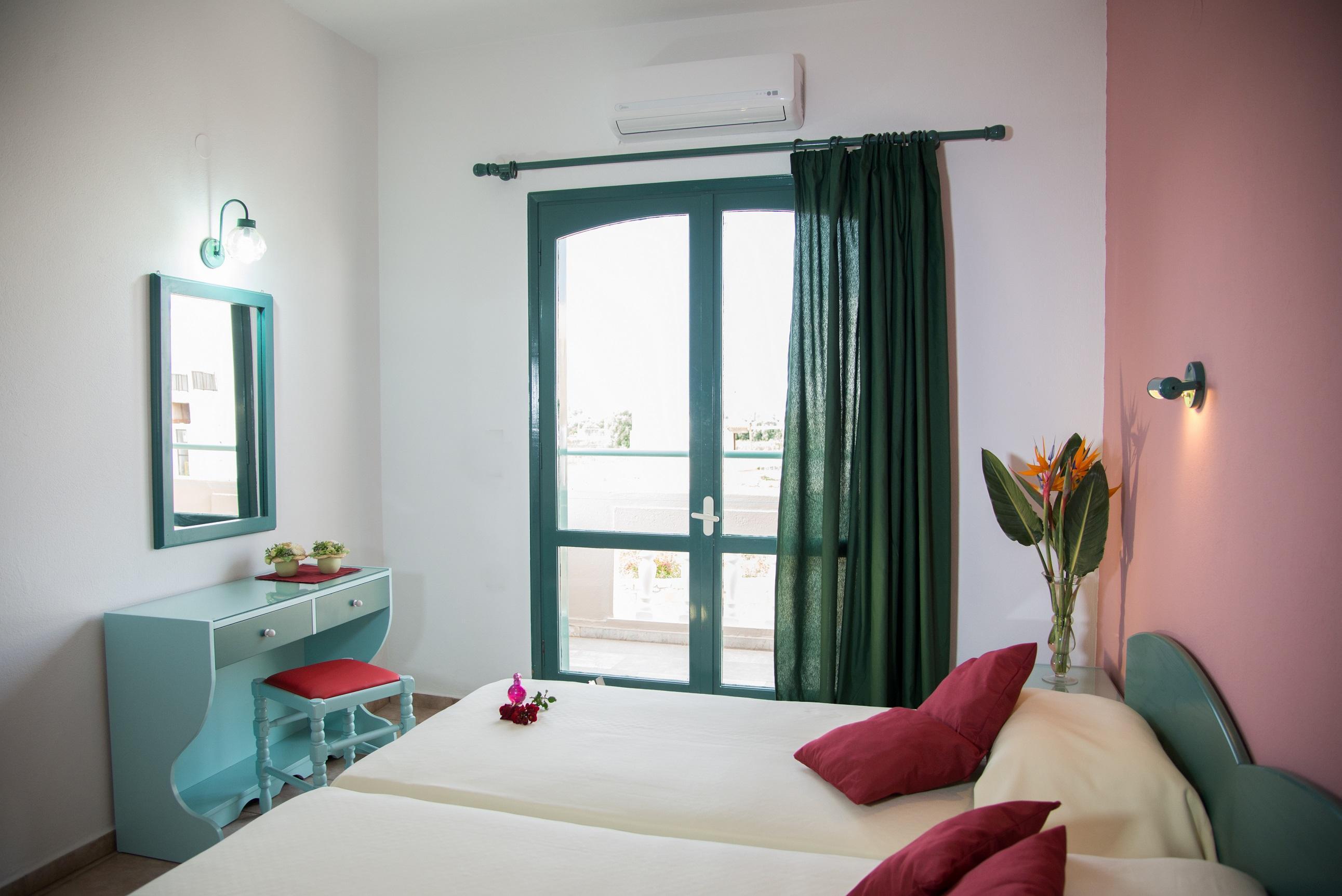 Theoni Apartment Malia (Crete)