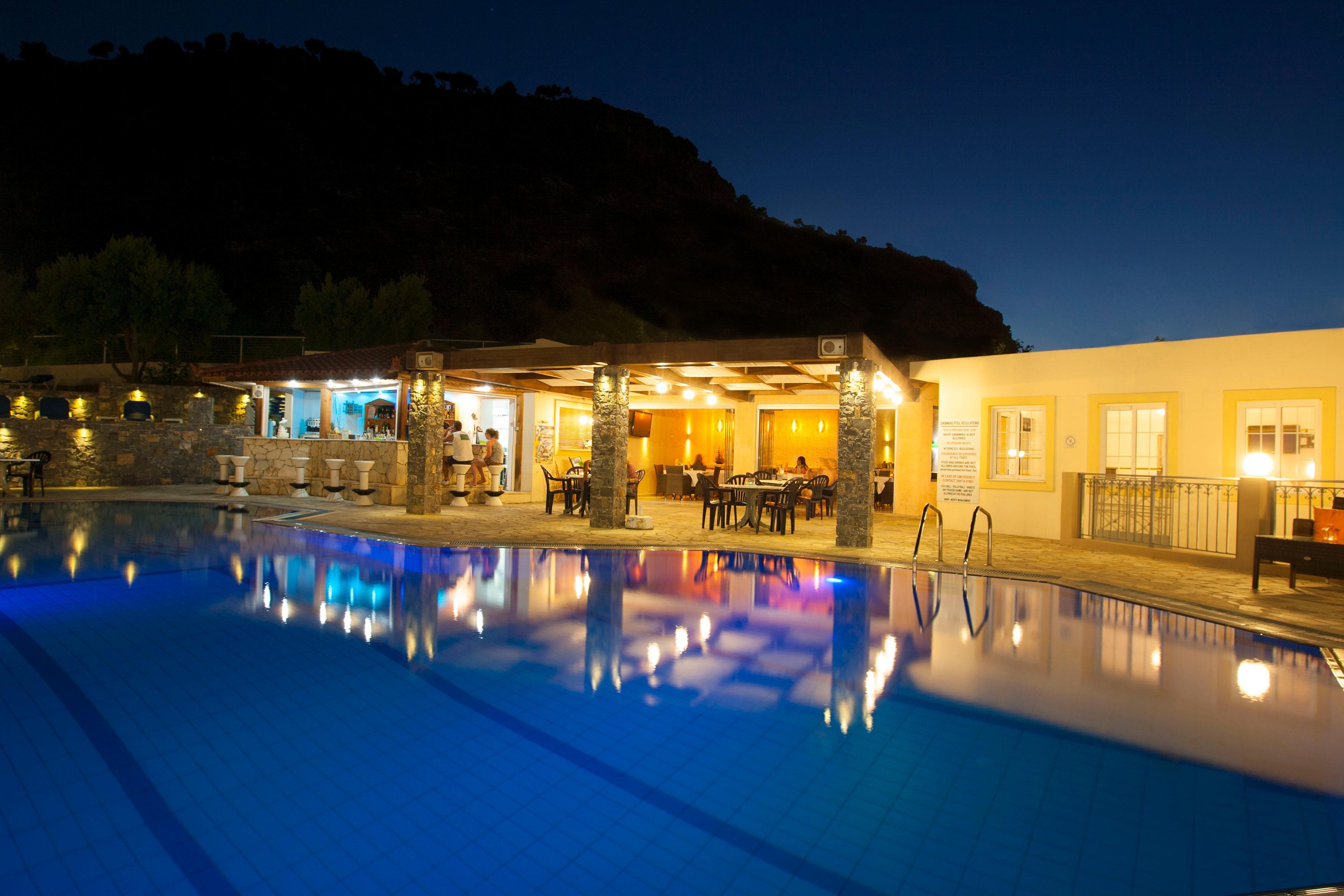 Mare Monte Aparthotel 3*