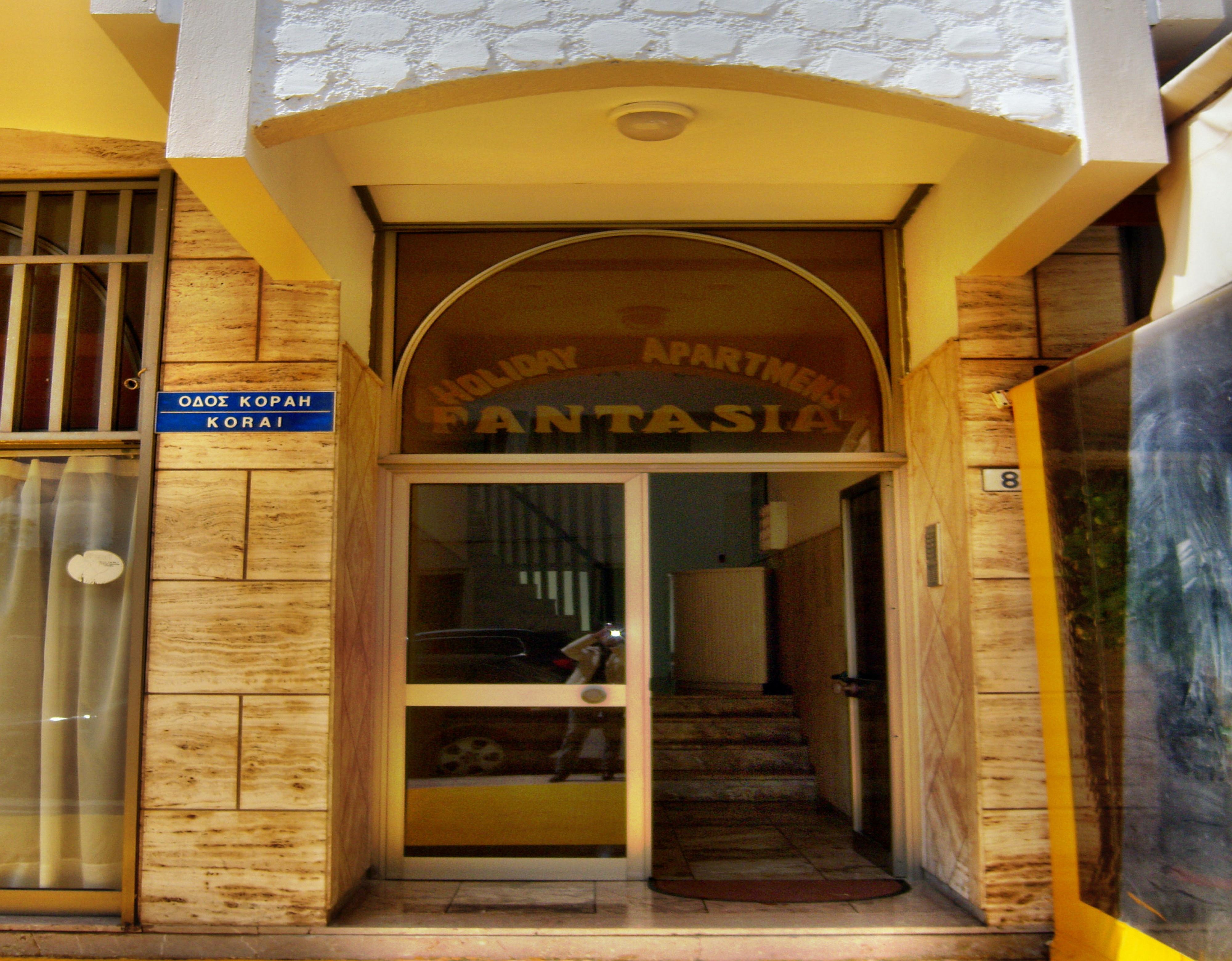 Aparthotel Fantasia 2*