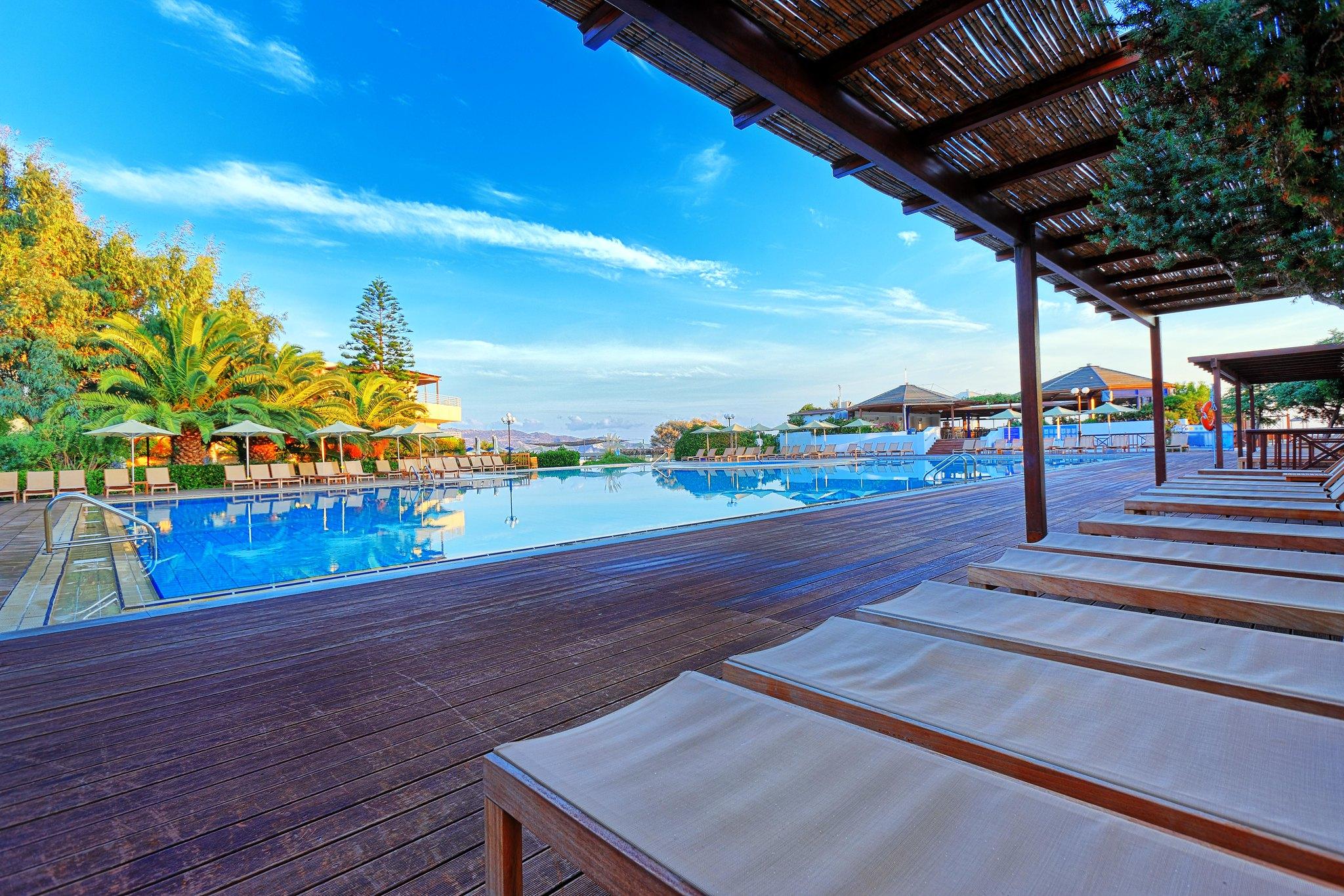 Apollonia & Resort 5*