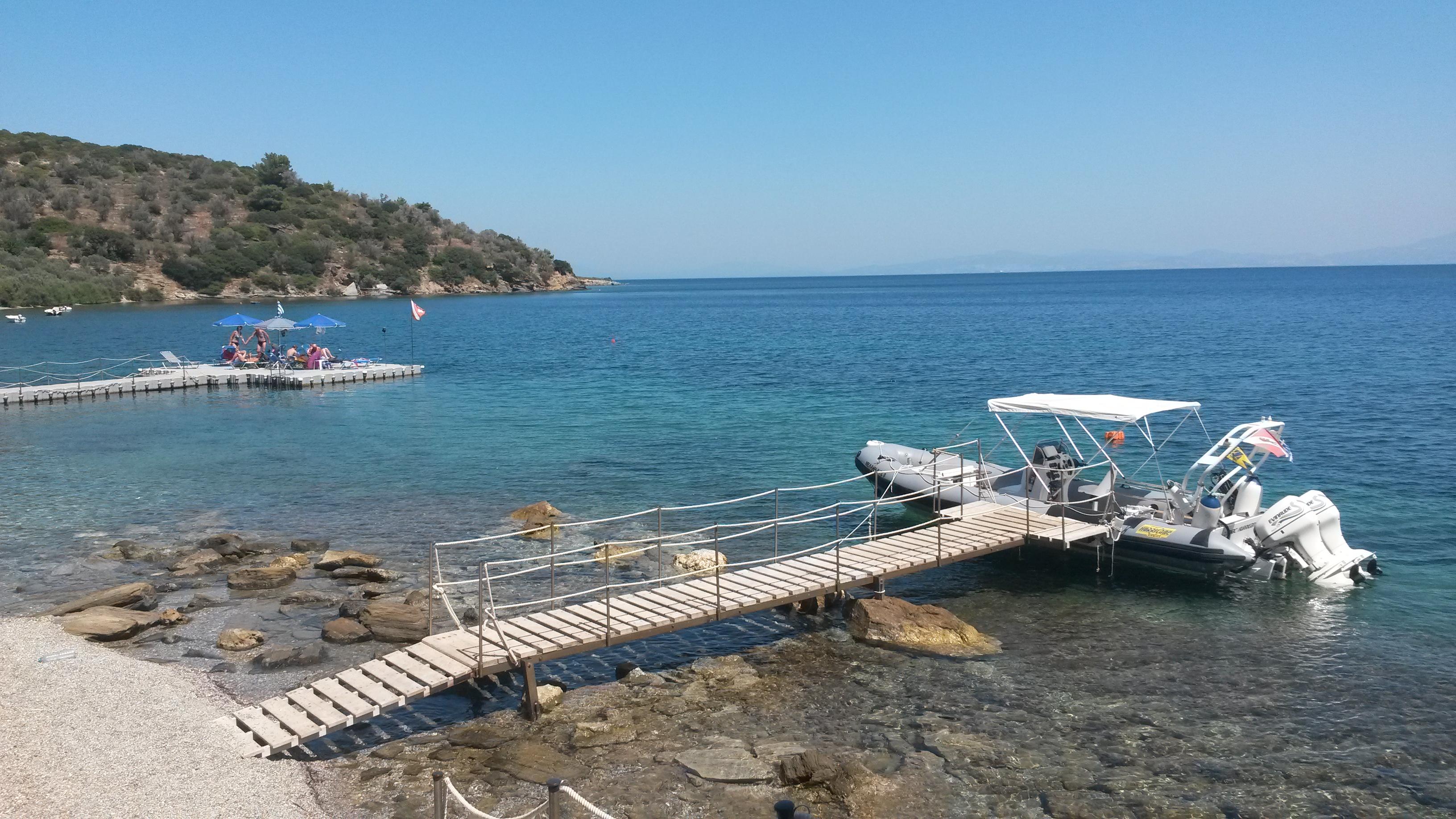 Village Hotel 3*