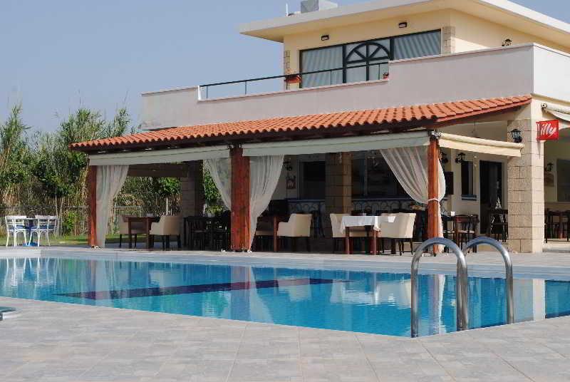 Aparthotel Mediterranean & Kissamos
