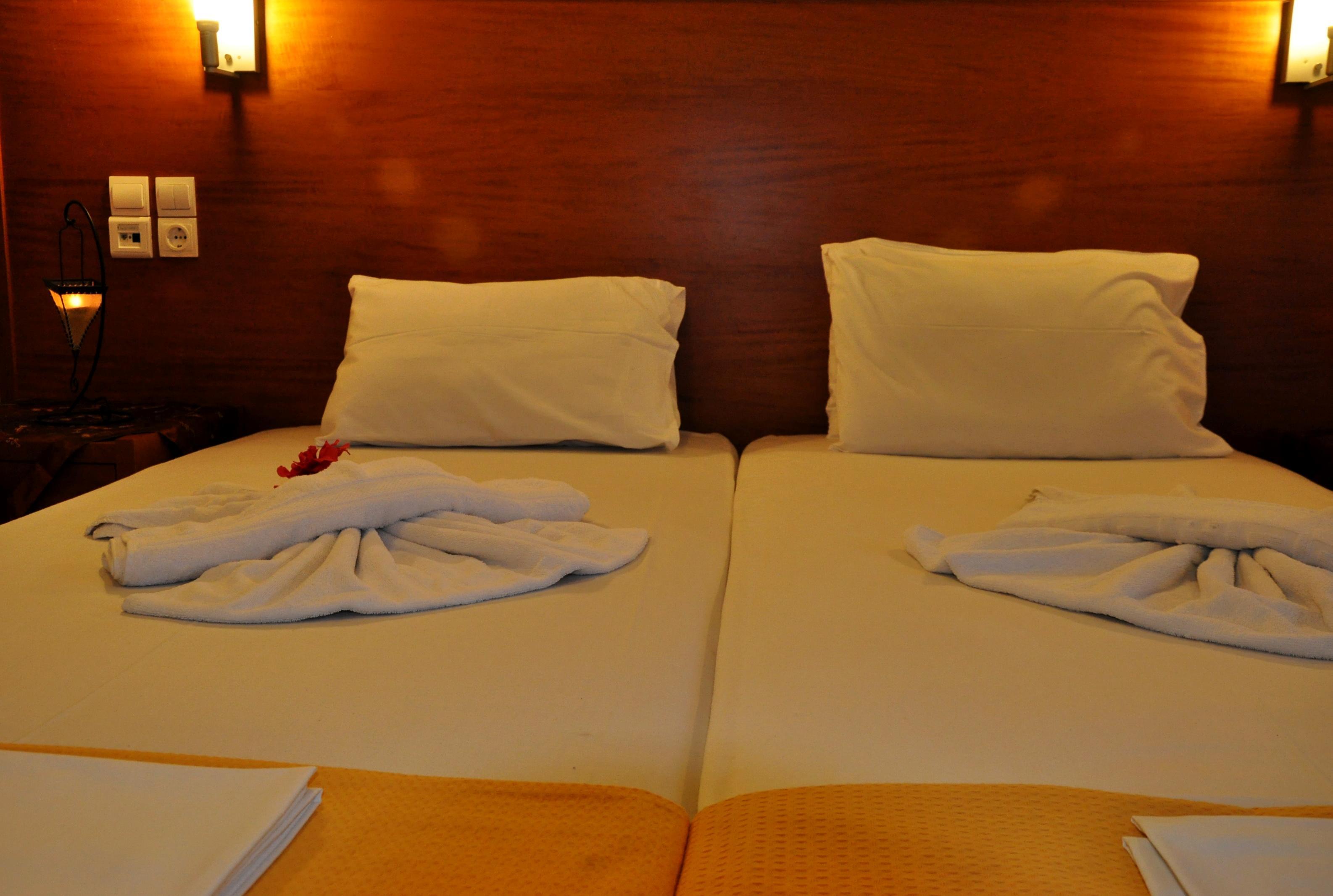 Haris Aparthotel 3*